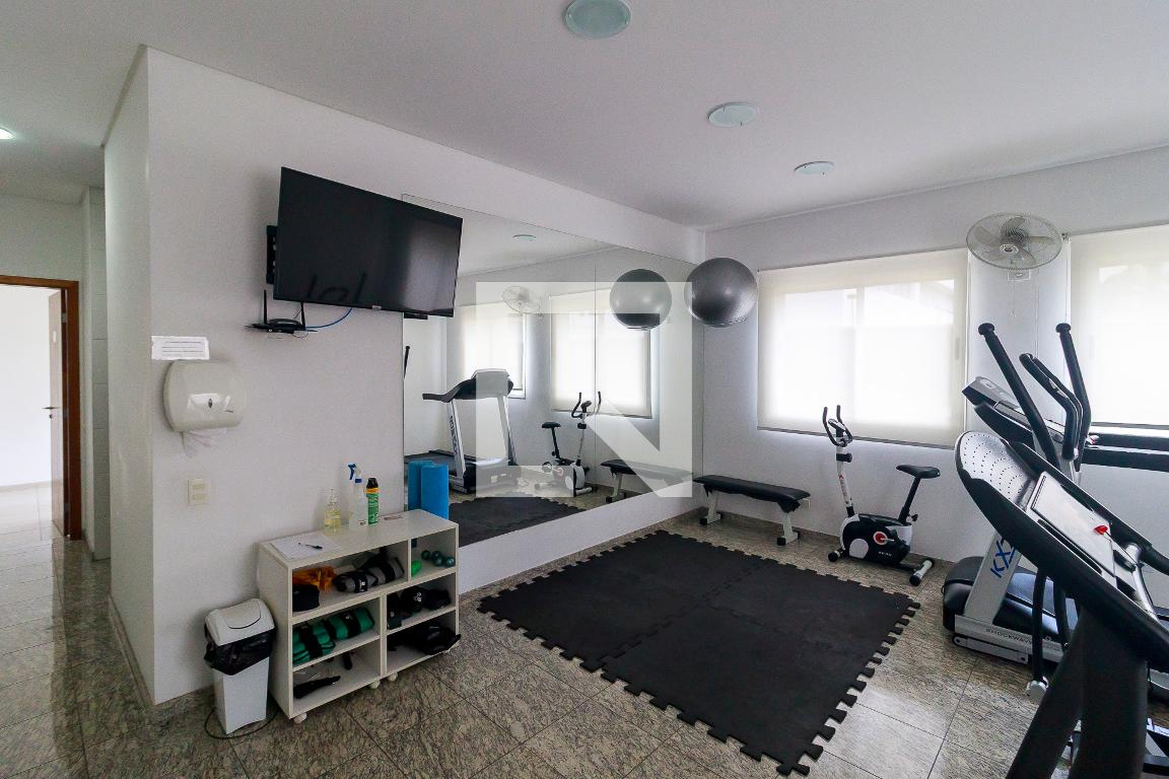 Academia - Edifício Petit Paris