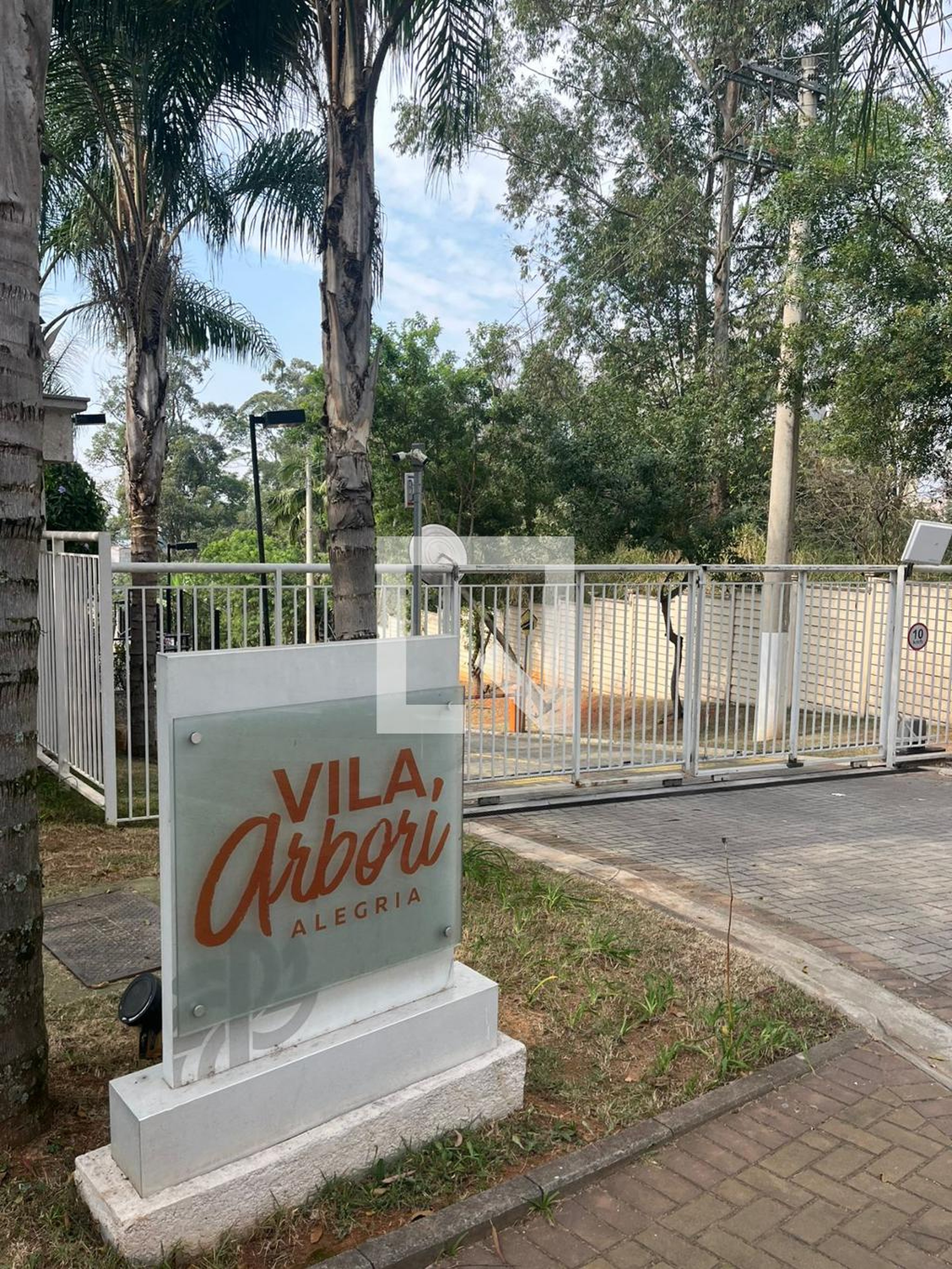 Fachada Condomínio Vila Arbori Alegria