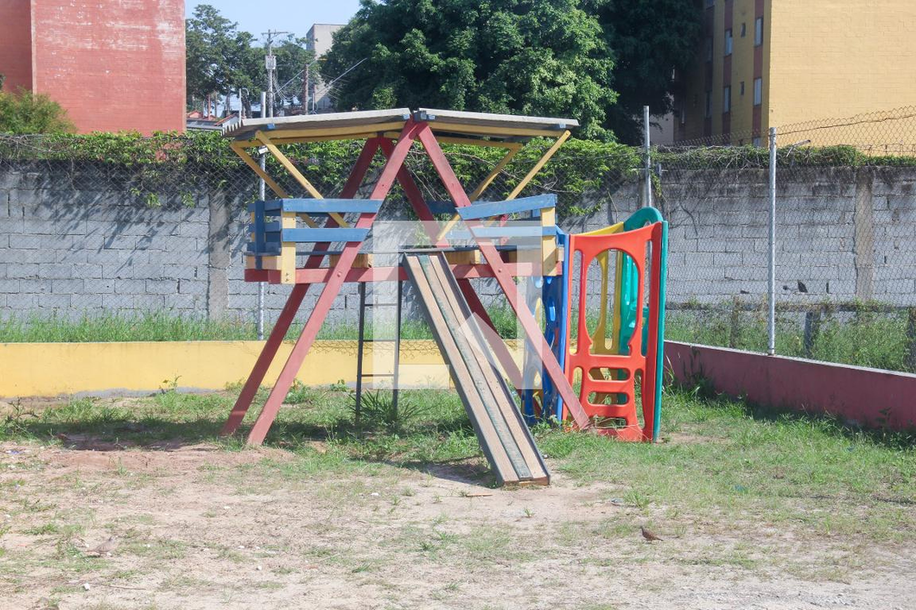 Playground - Saint Jerome