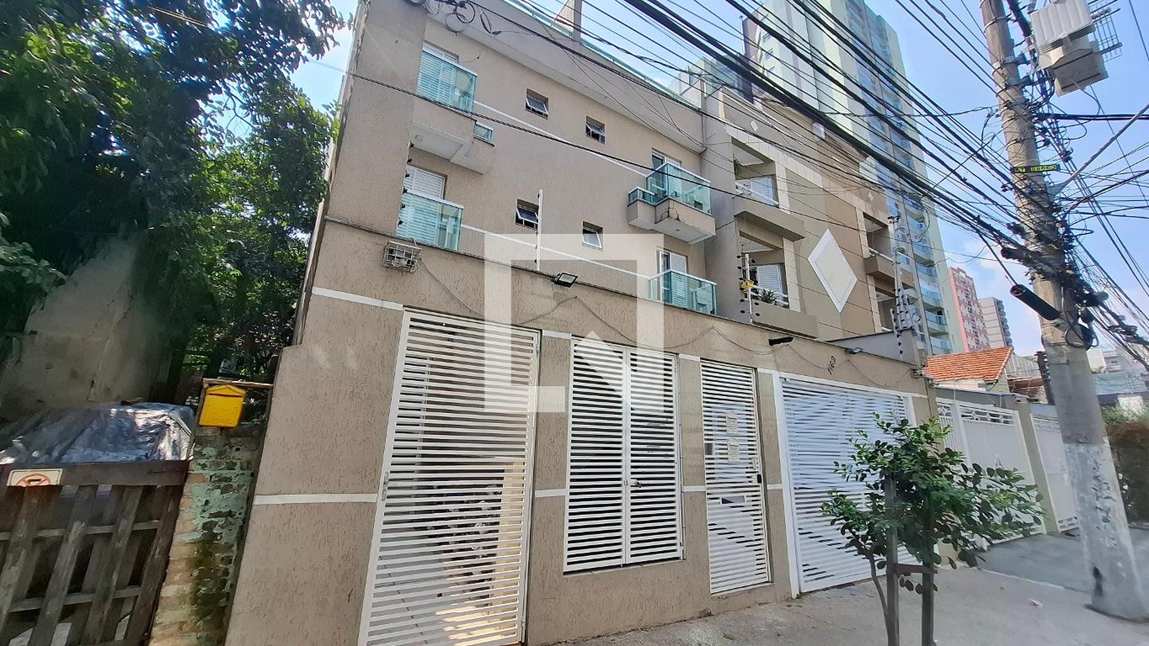 Fachada Condomínio em Rua Catequese, 1162