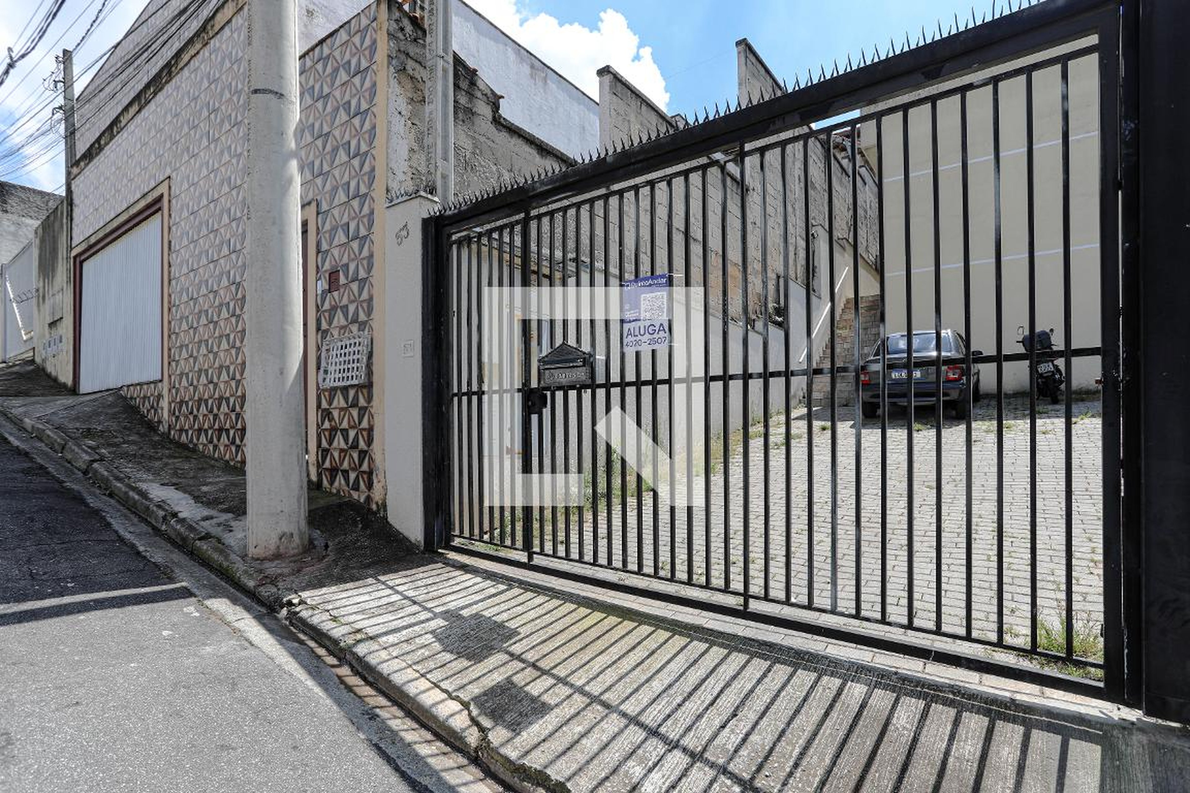 Fachada Condomínio em Rua Delta, 53