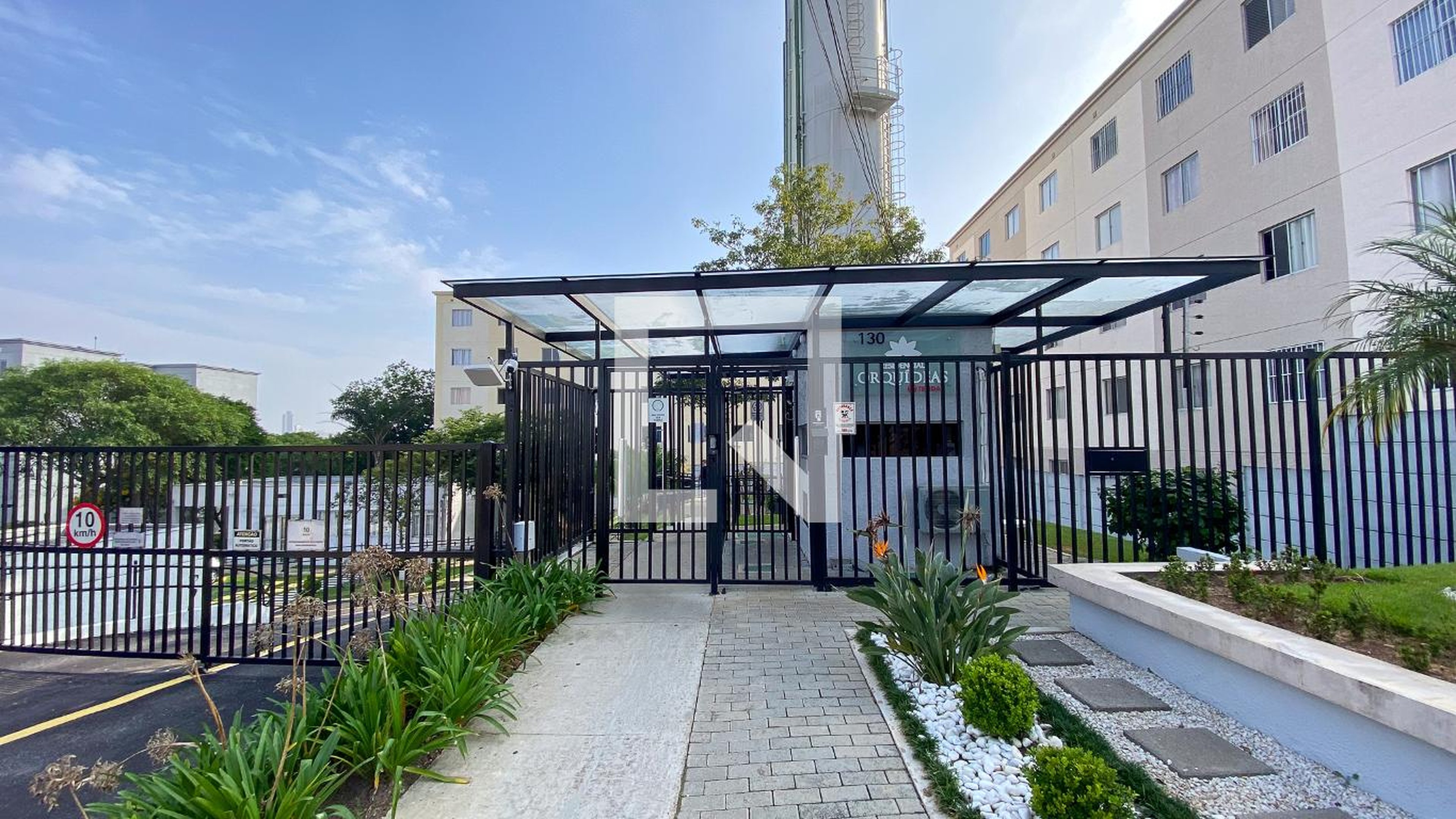 Fachada Condomínio em Rua Joaquim do Rego Monteiro, 130