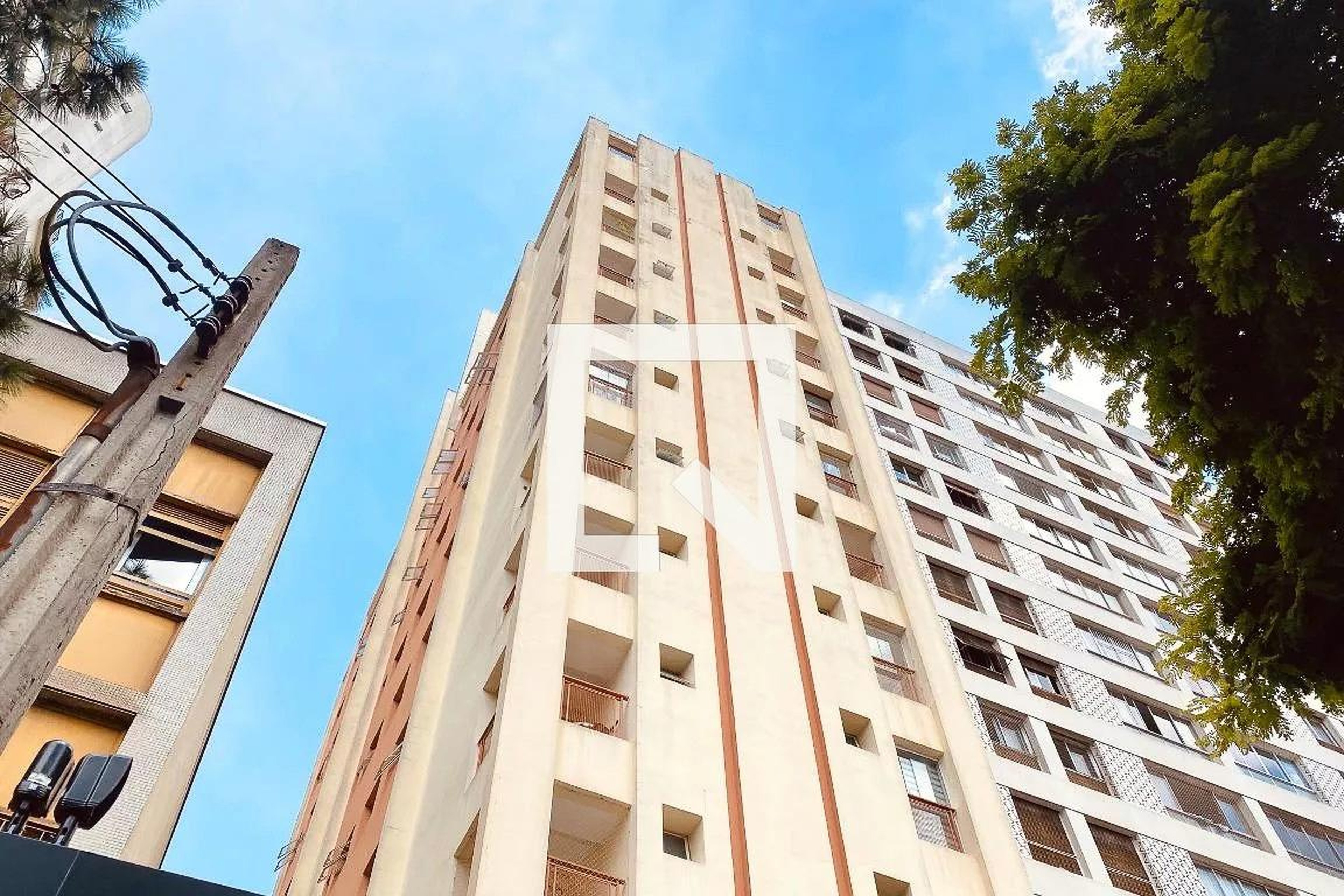 Fachada Condomínio em Rua Caraíbas, 31