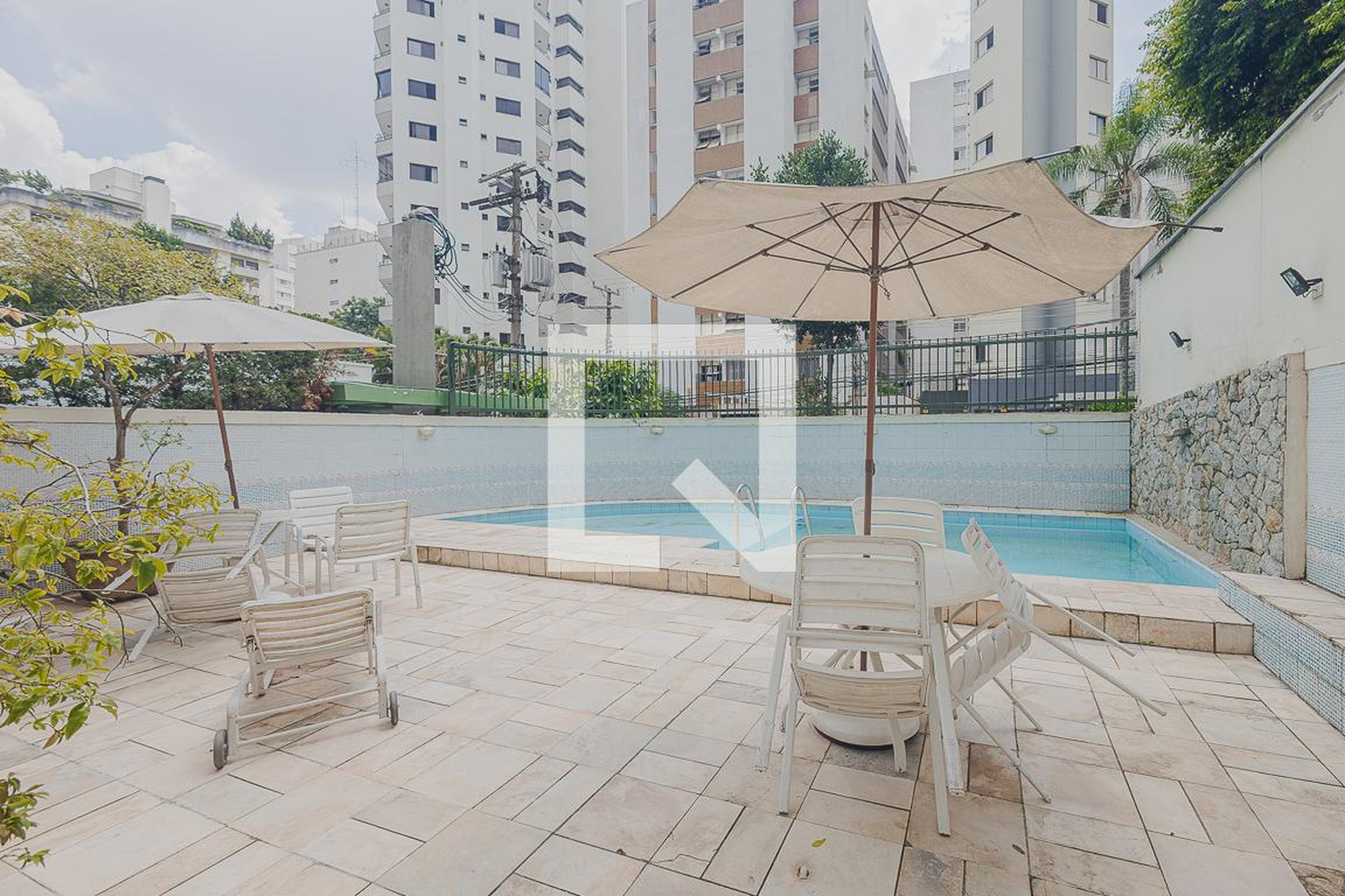 Piscina - Edifício Barão São Carlos