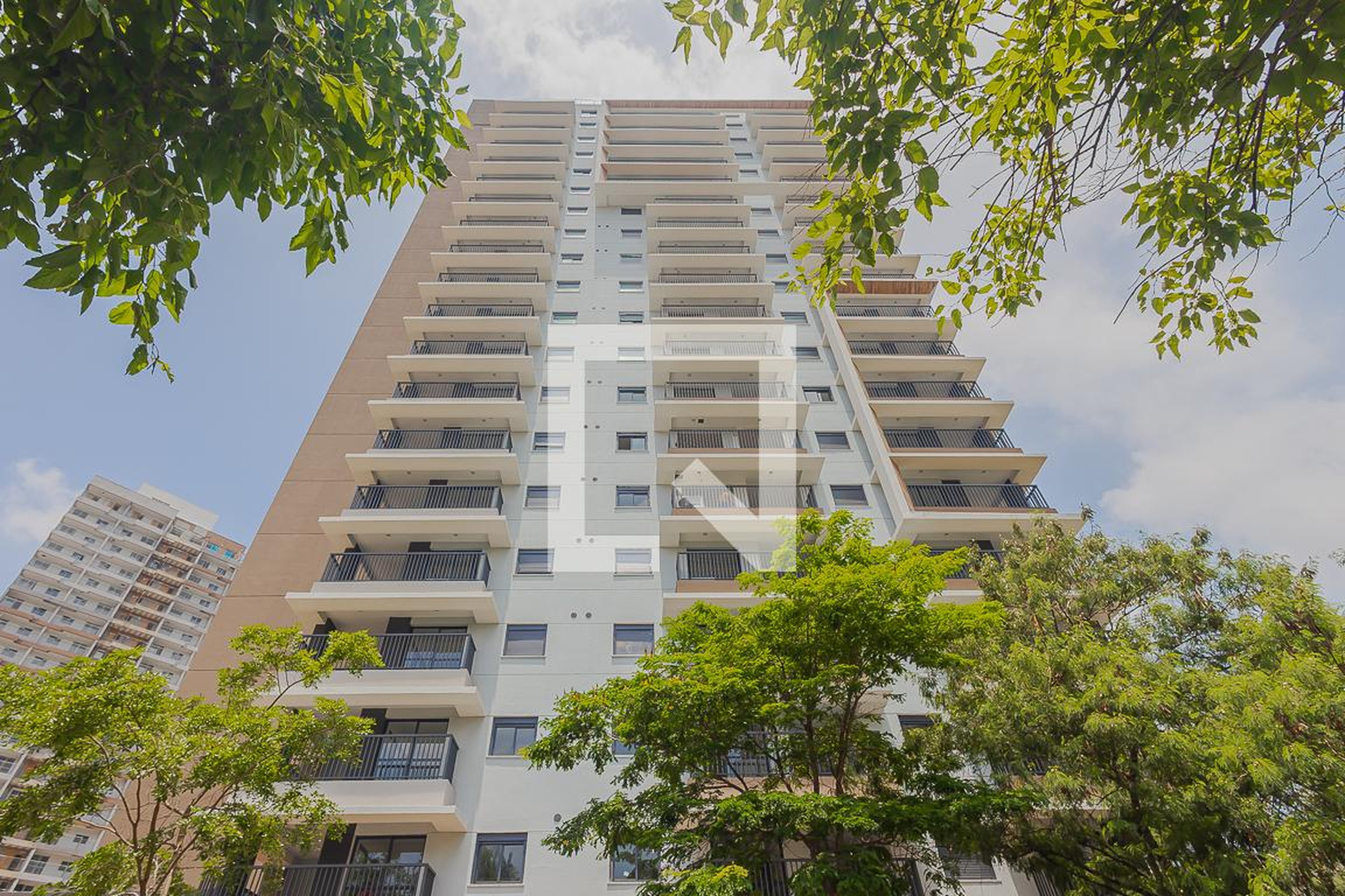 Fachada Condomínio Pinheiros By Passarell