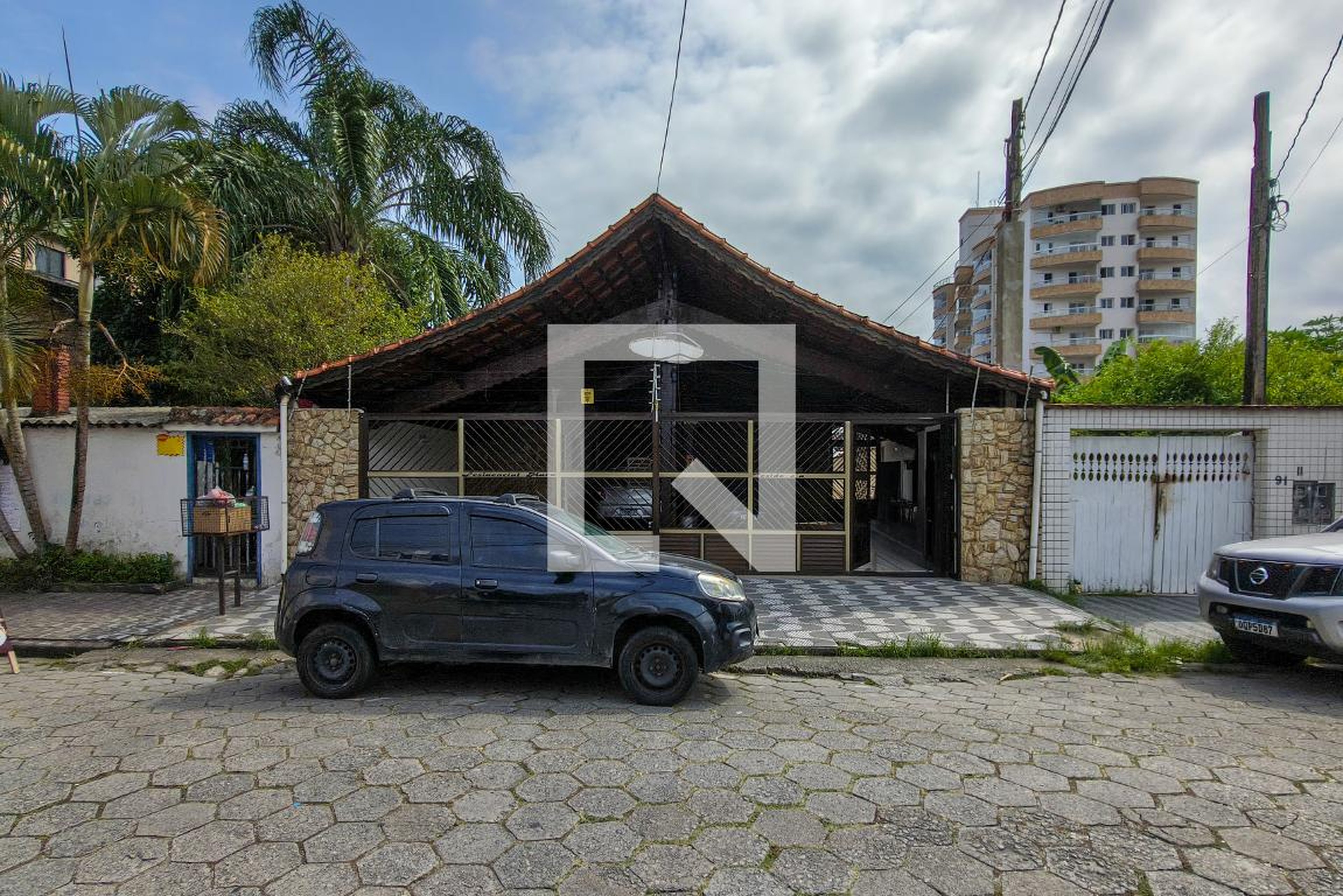 Fachada Condomínio em Rua Estácio de Sá, 89