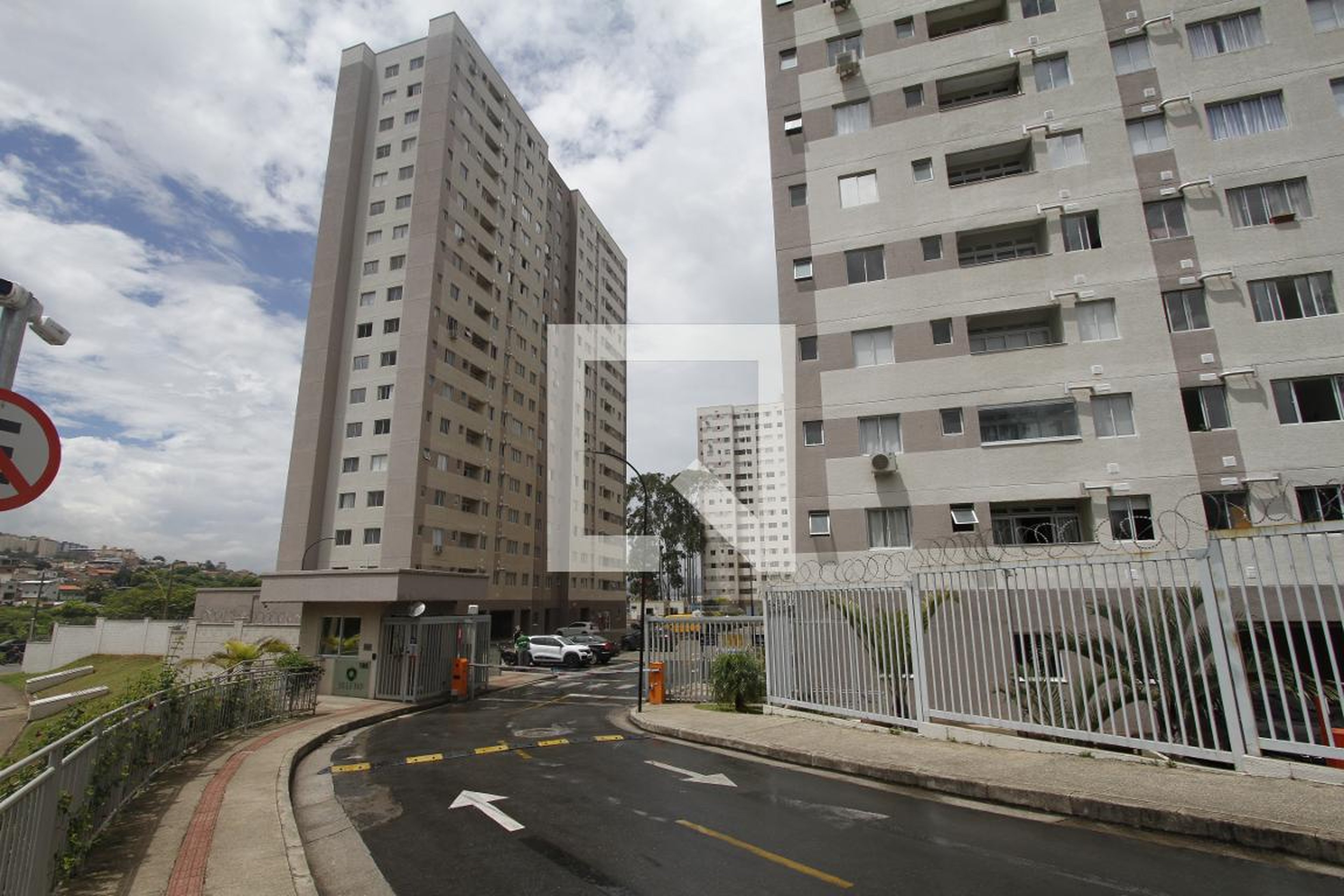 Fachada do Prédio Condomínio Seleto Oásis Residencial