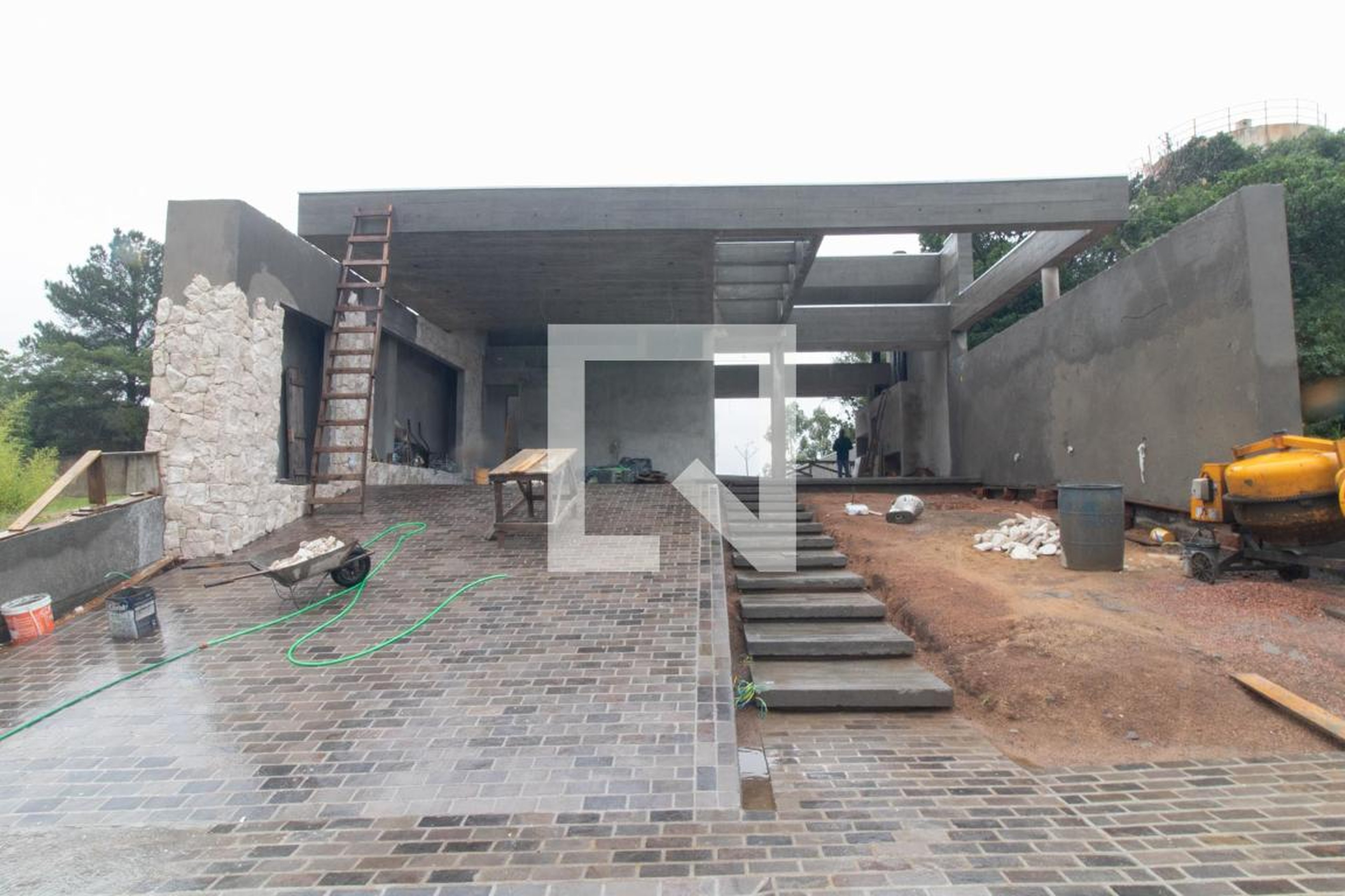 Fachada Condomínio em Avenida Altos do Santa Rita, 521