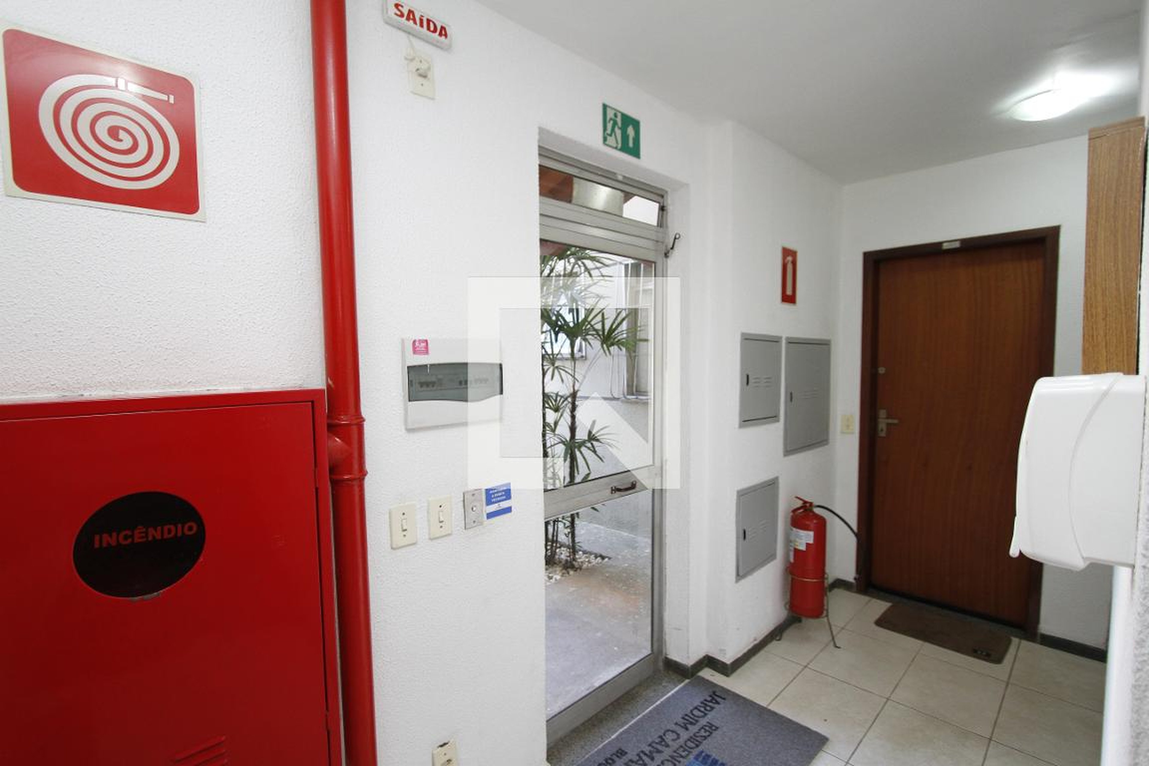 Hall de entrada - Residencial Jardim Camargos