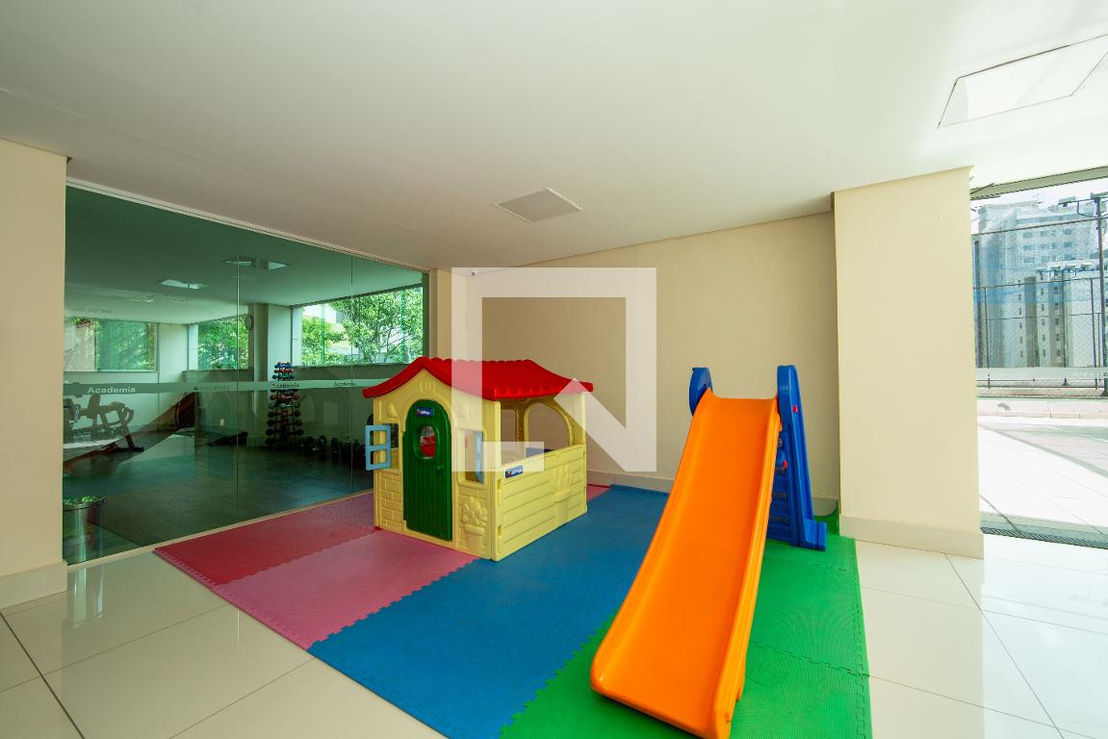 PLAYGROUND - Top Home