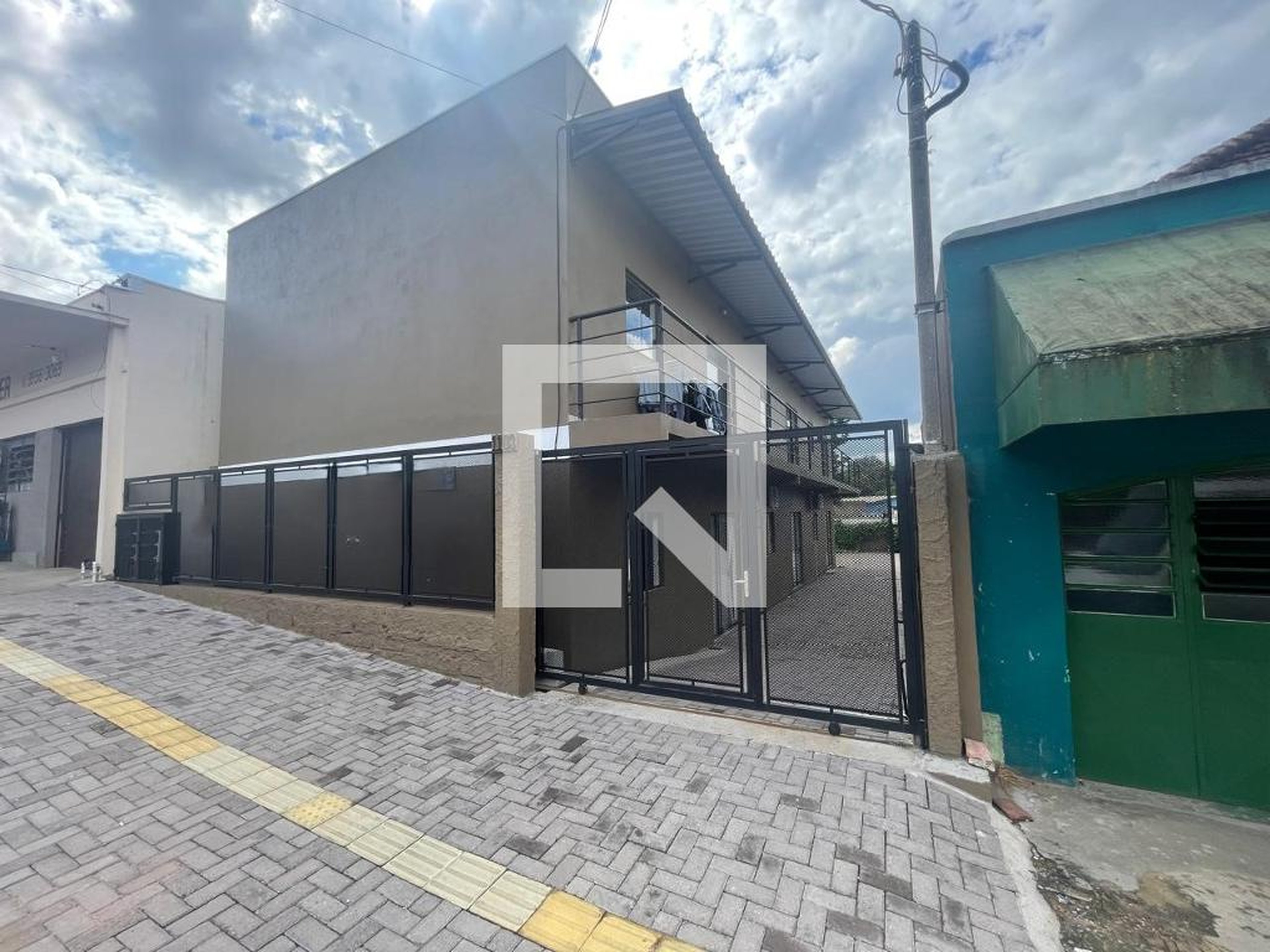 Fachada Condomínio em Rua Osvaldo Cruz, 1103