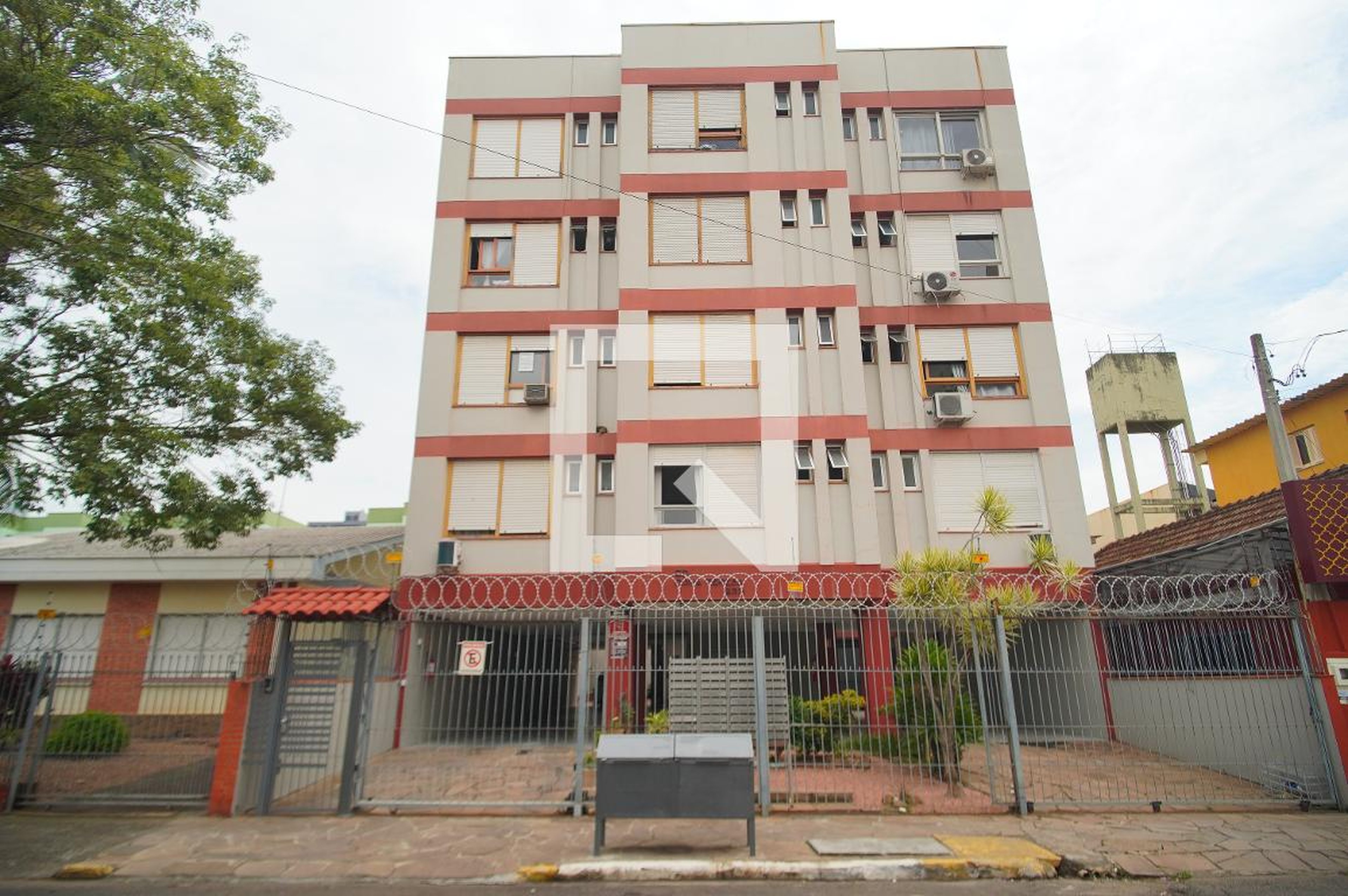 Fachada Condomínio Dona Teresa