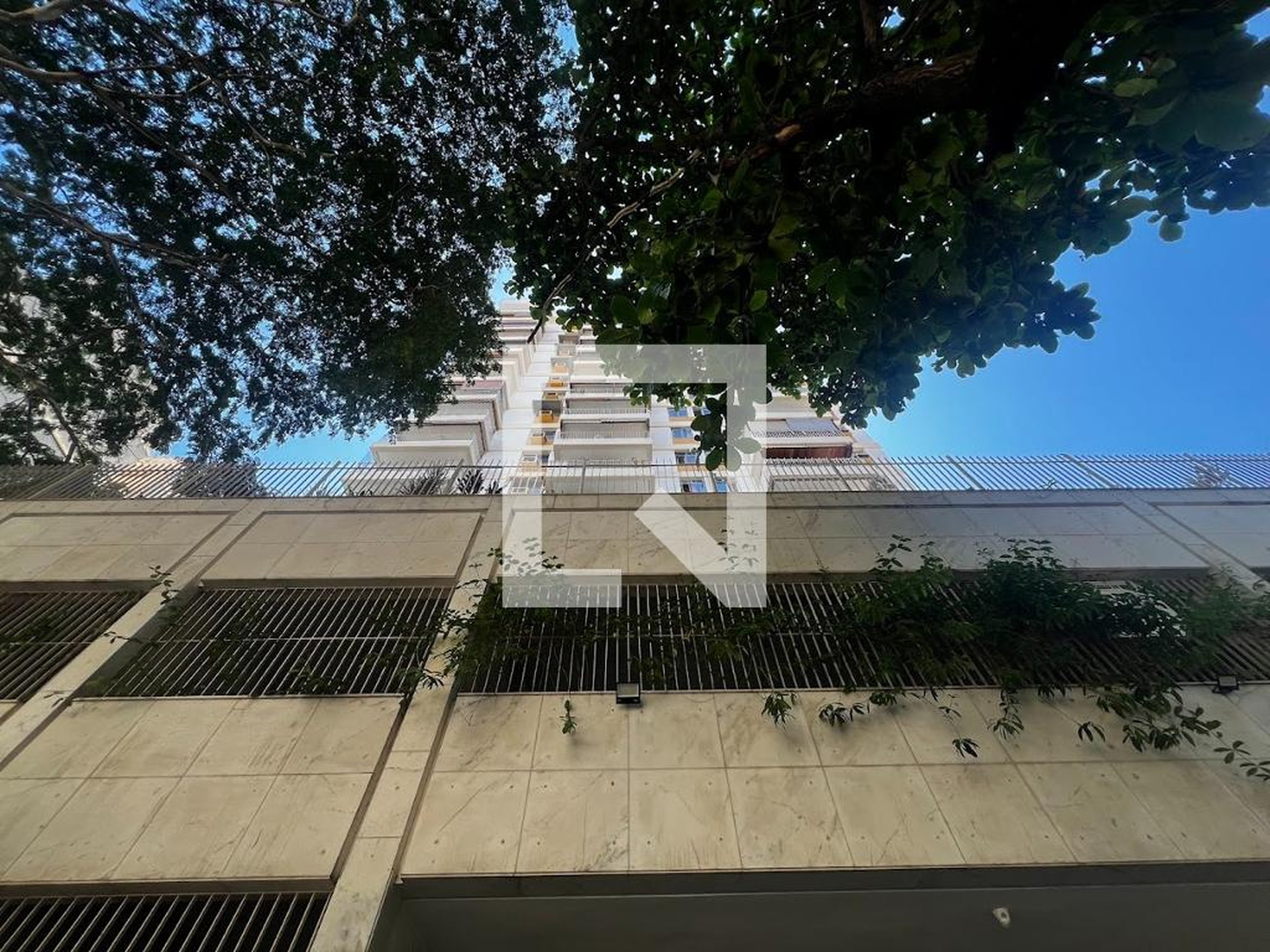 Fachada Condomínio Itaigara