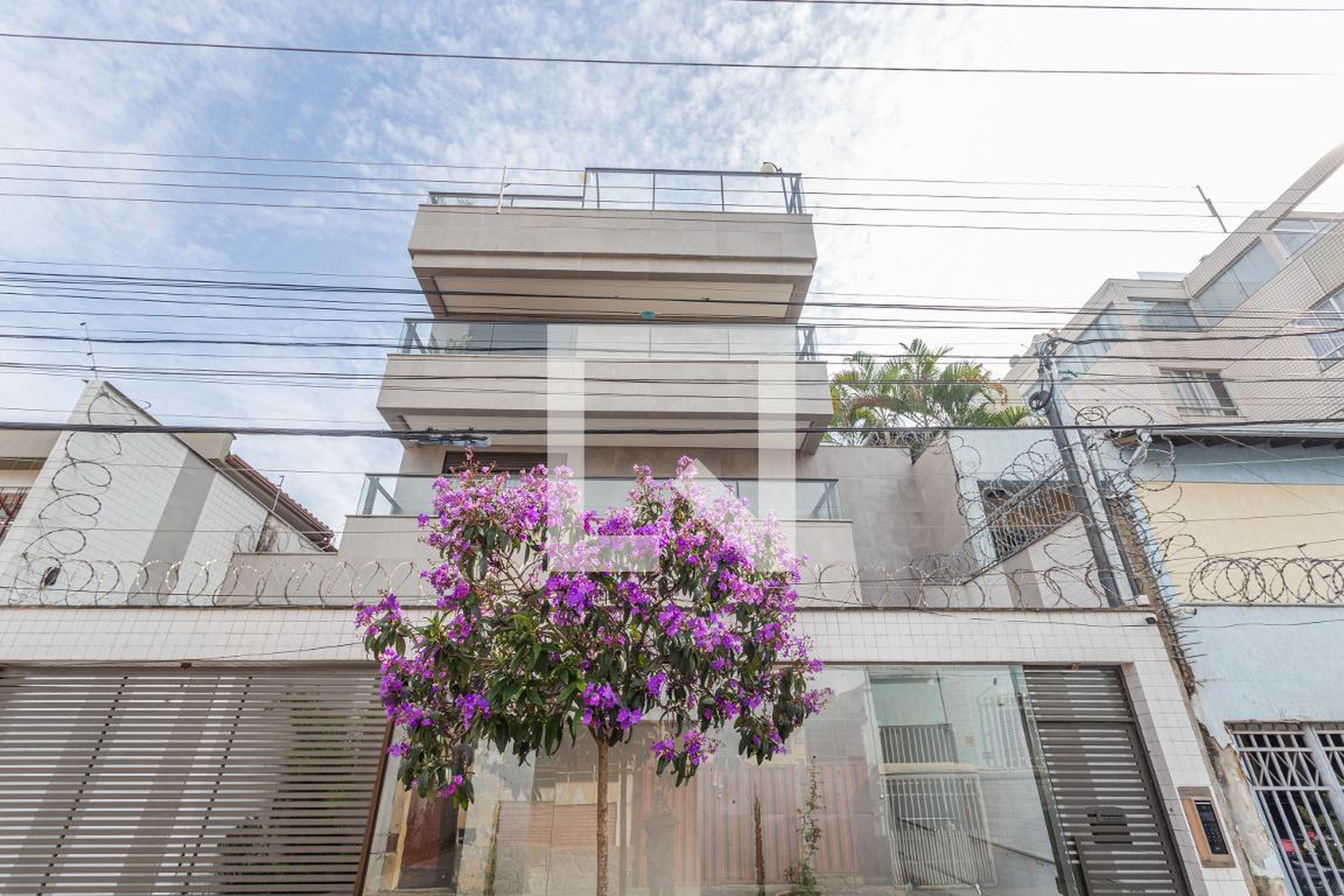 Fachada Condomínio em Rua Eurita, 627