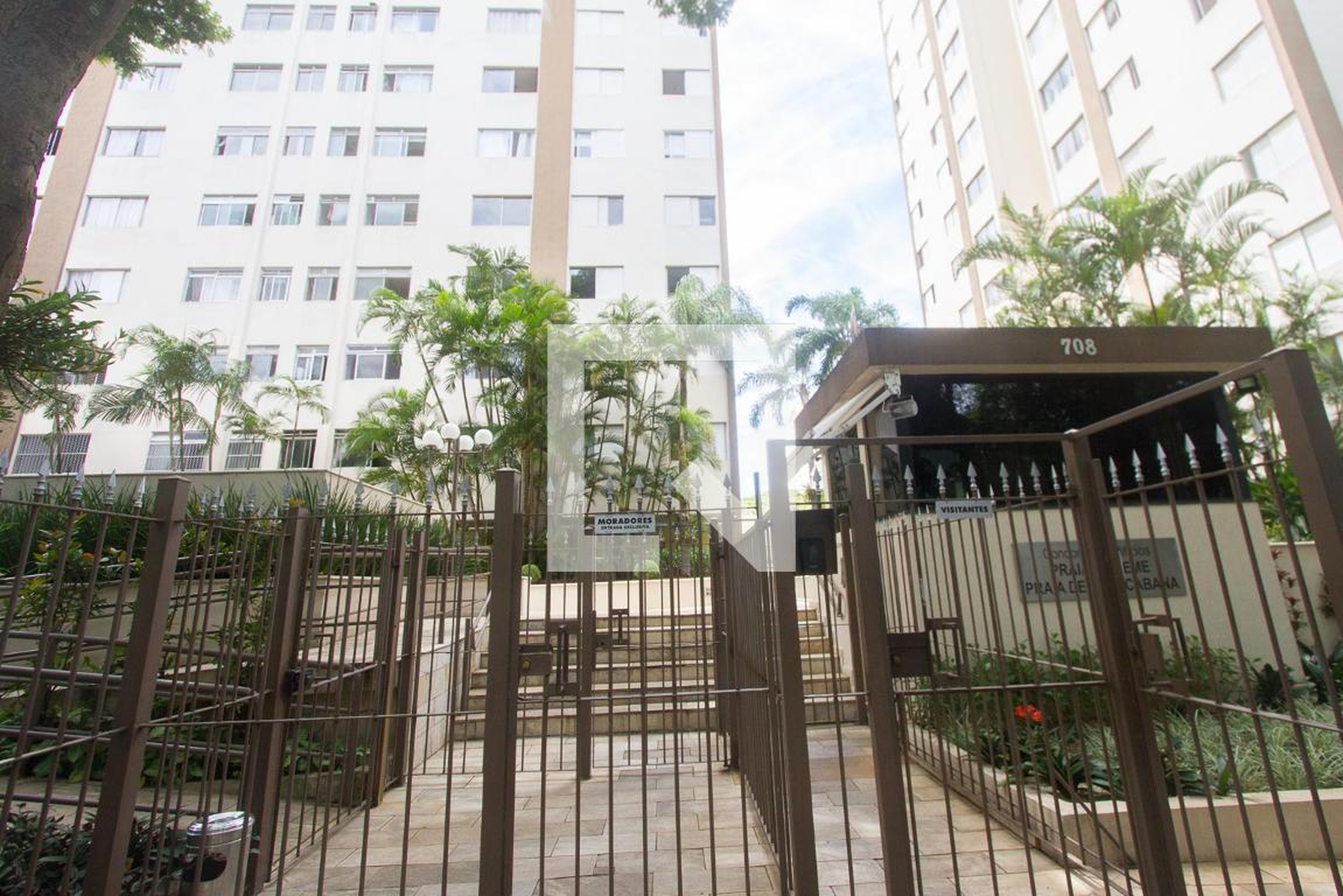 Fachada Edifício Praia do Leme e Praia de Copacabana