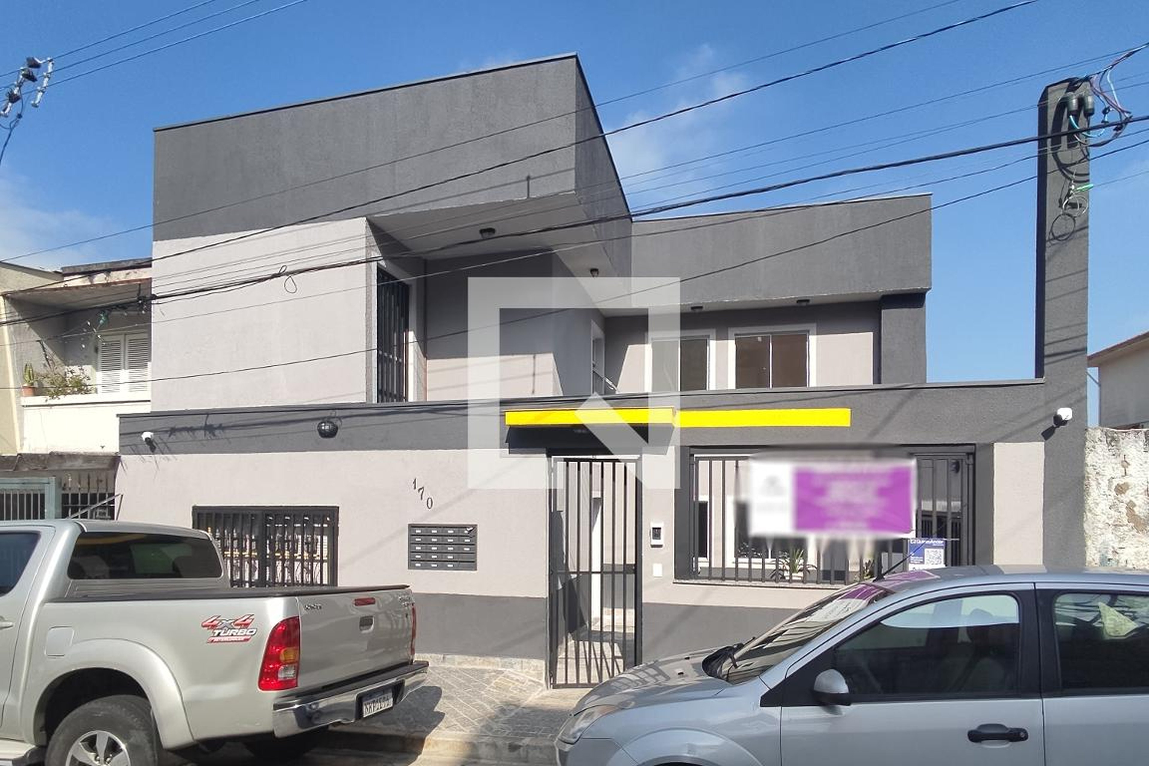 Fachada Condomínio em Rua Abranches de Moura, 170