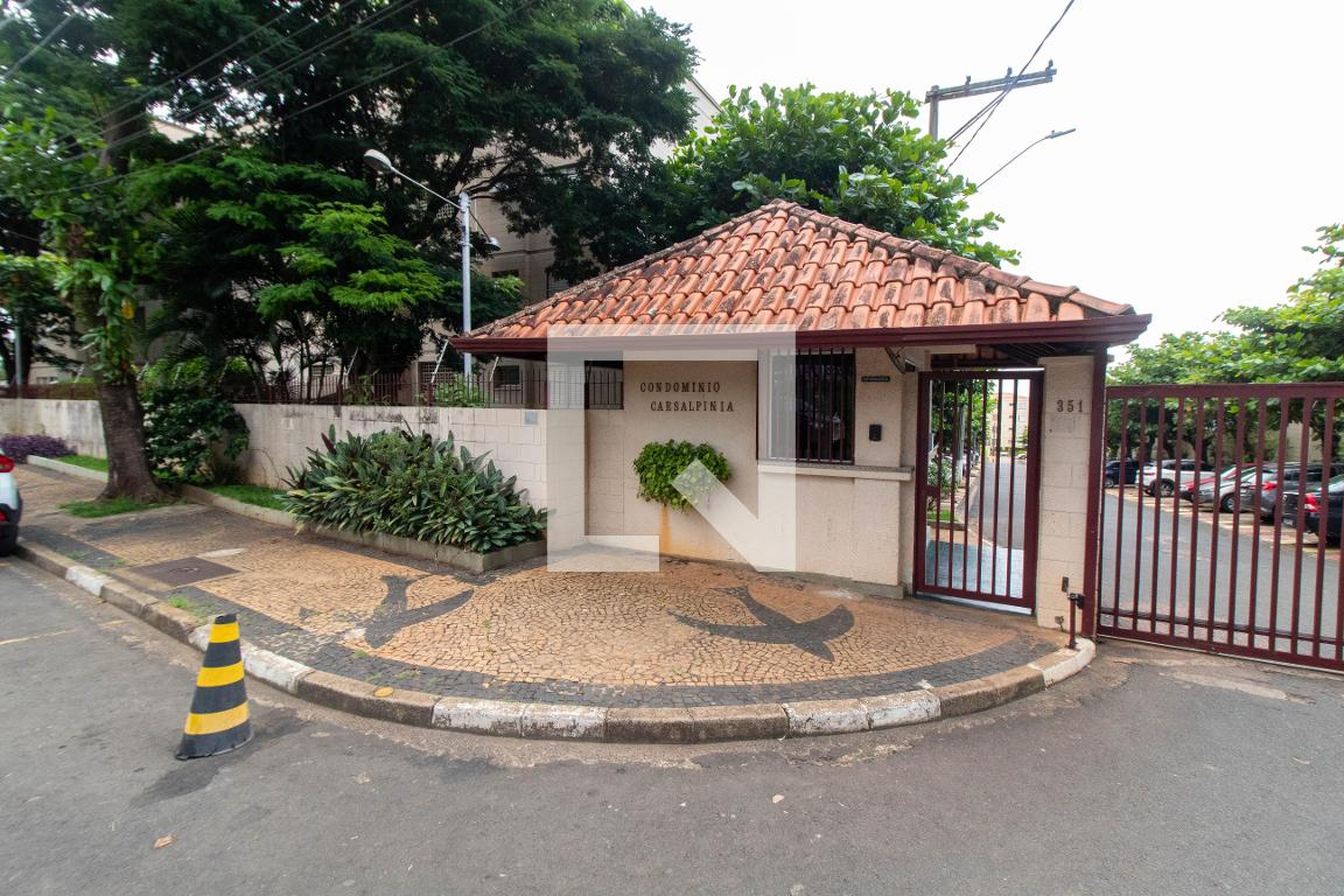 FACHADA DO CONDOMÍNIO Condomínio Caesalpinia