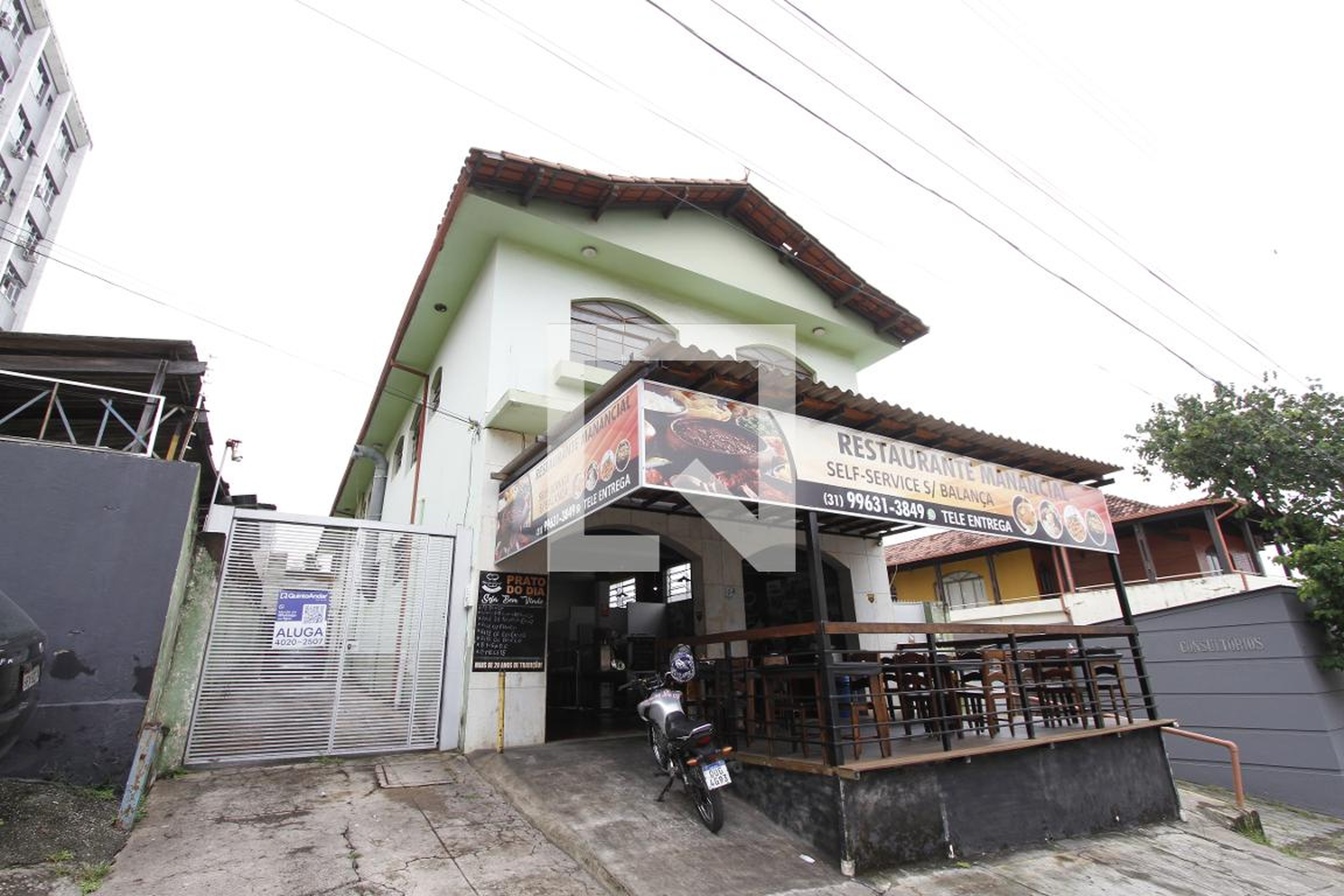 Fachada Condomínio em Rua Honório Hermeto, 282