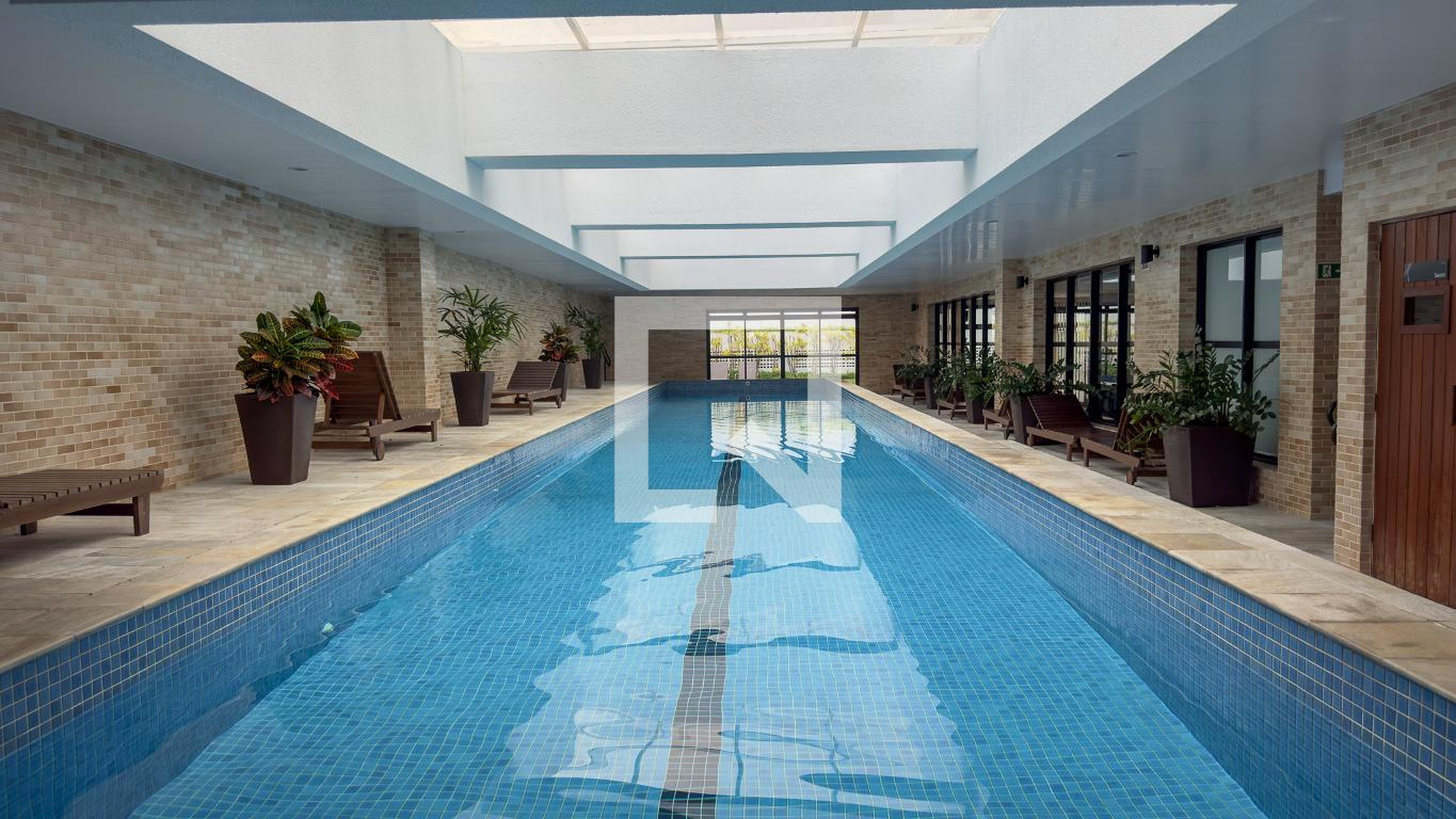 Piscina Coberta - Line