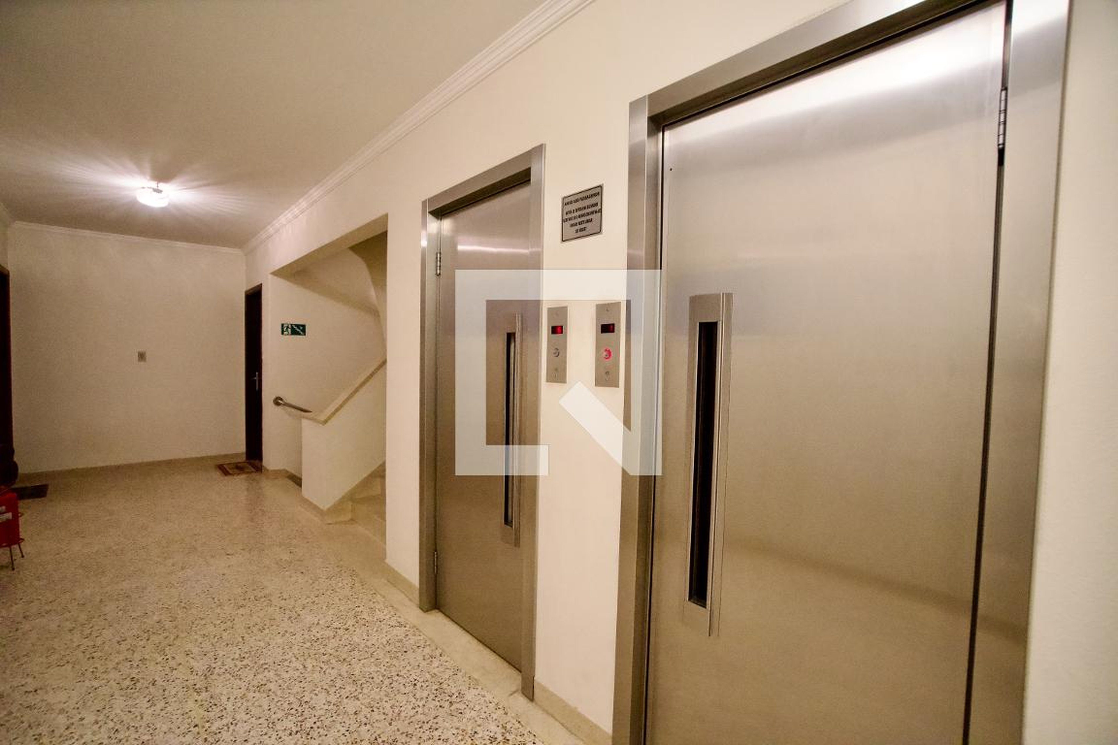 Hall social - Edifício Garça e Colina