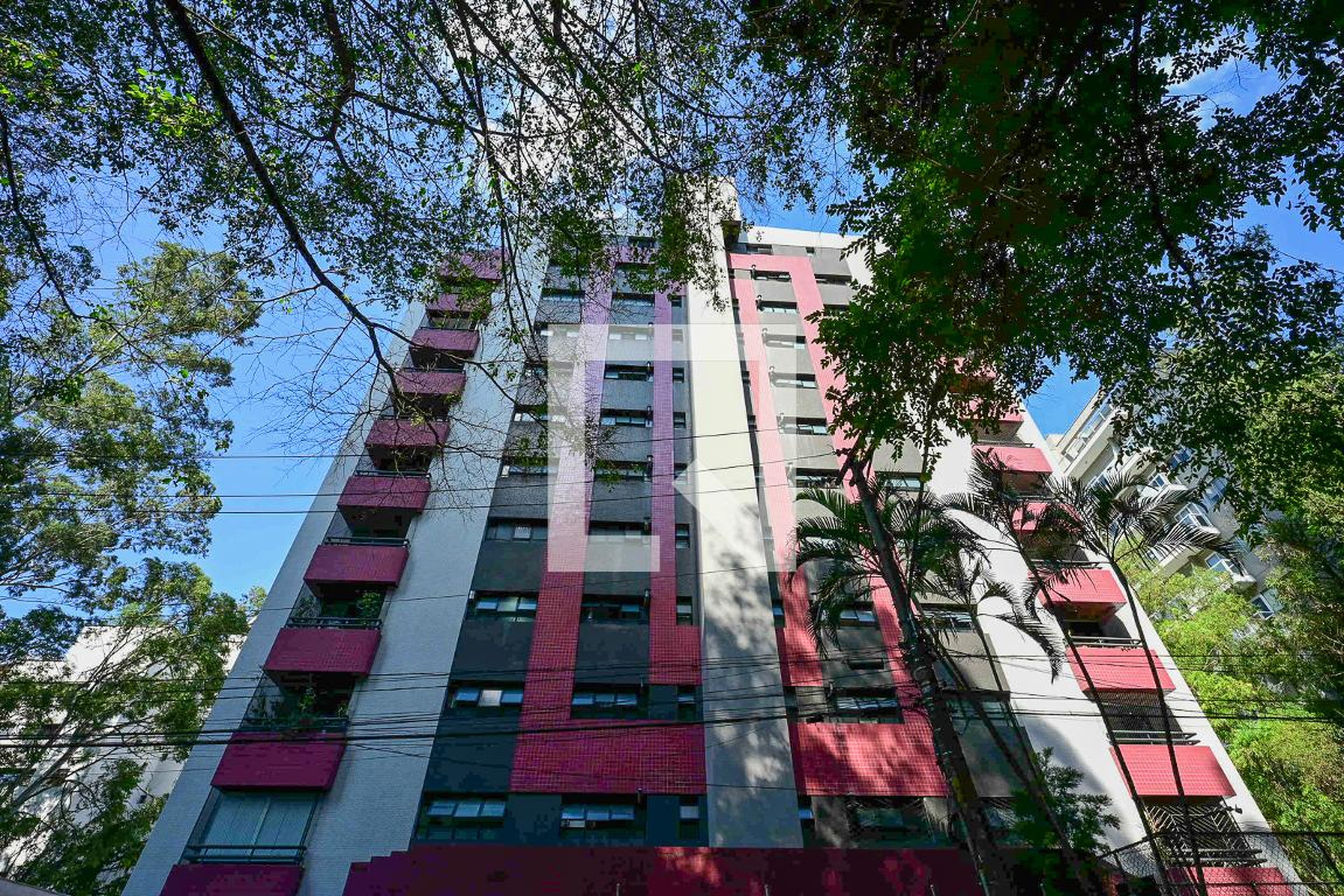 Fachada Condomínio Plaza Valência