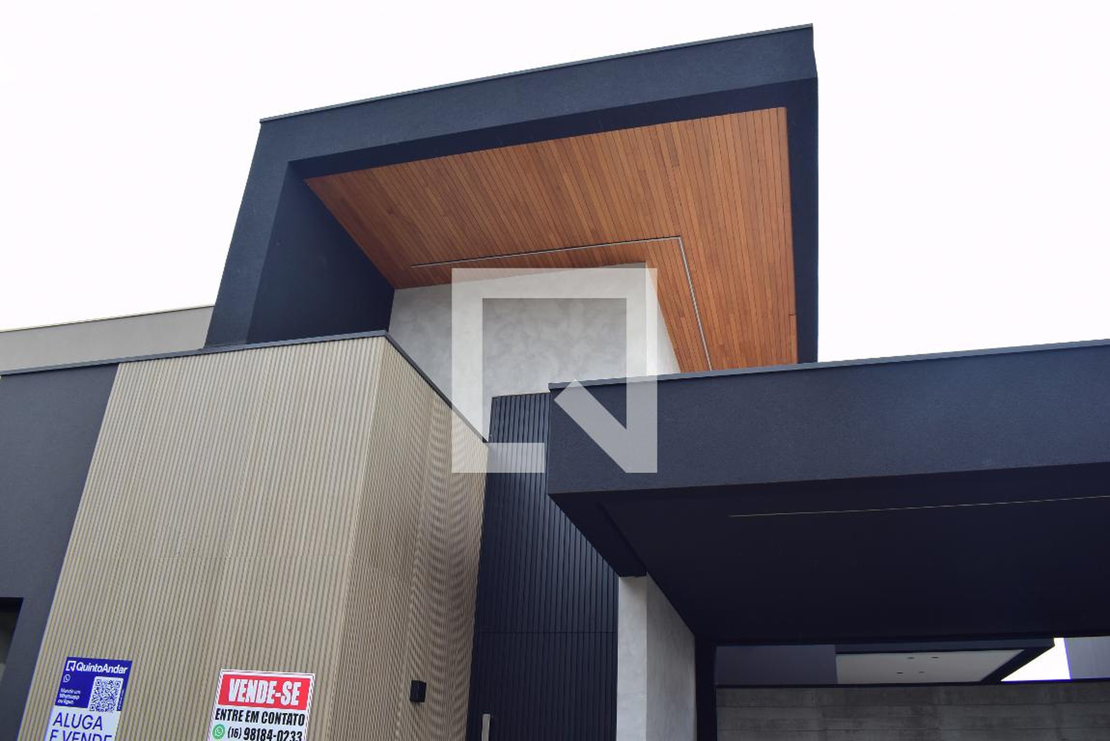 Fachada Condomínio Terras de San Pedro