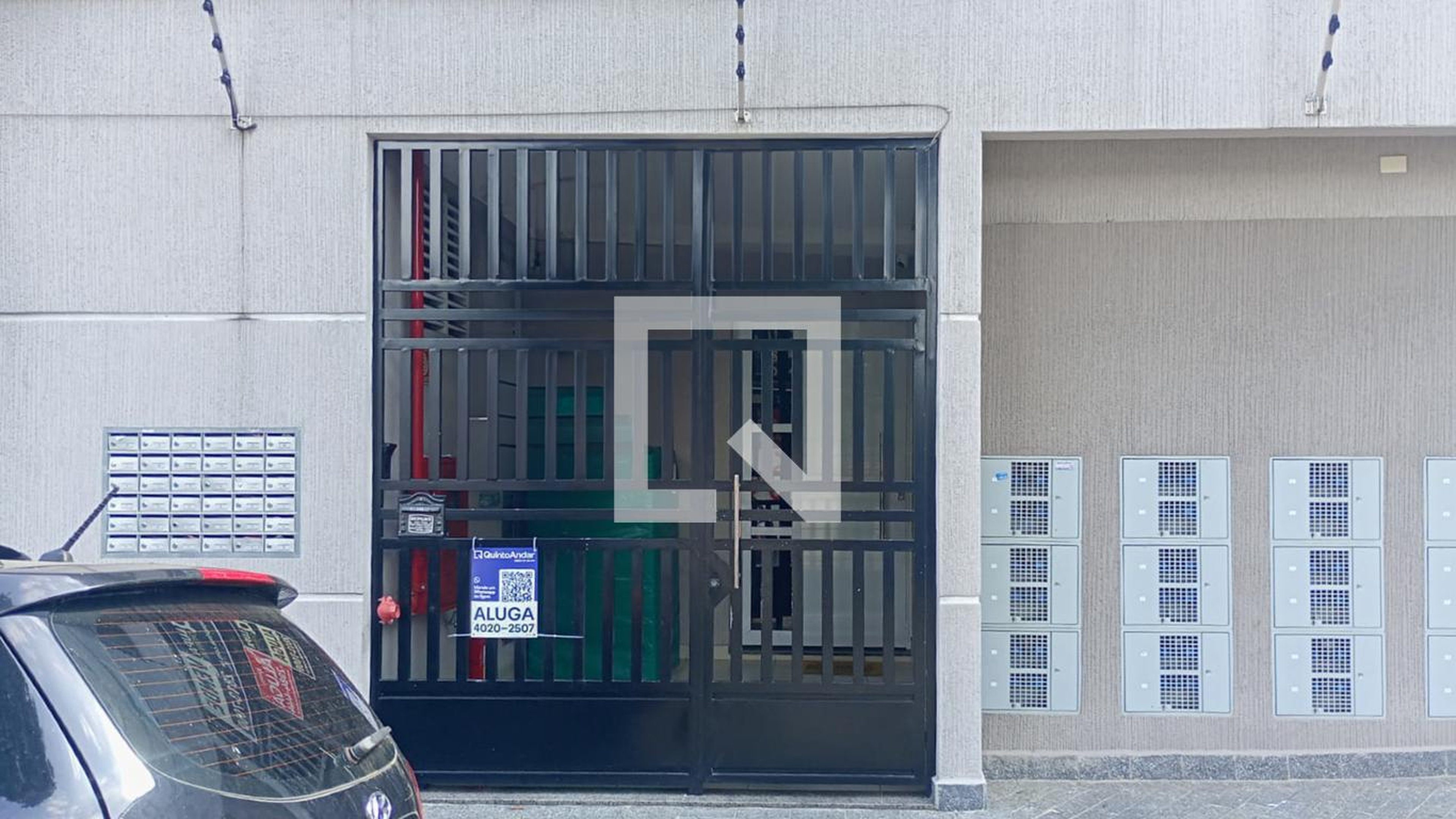 Fachada Condomínio em Rua Roque de Paula Monteiro, 31