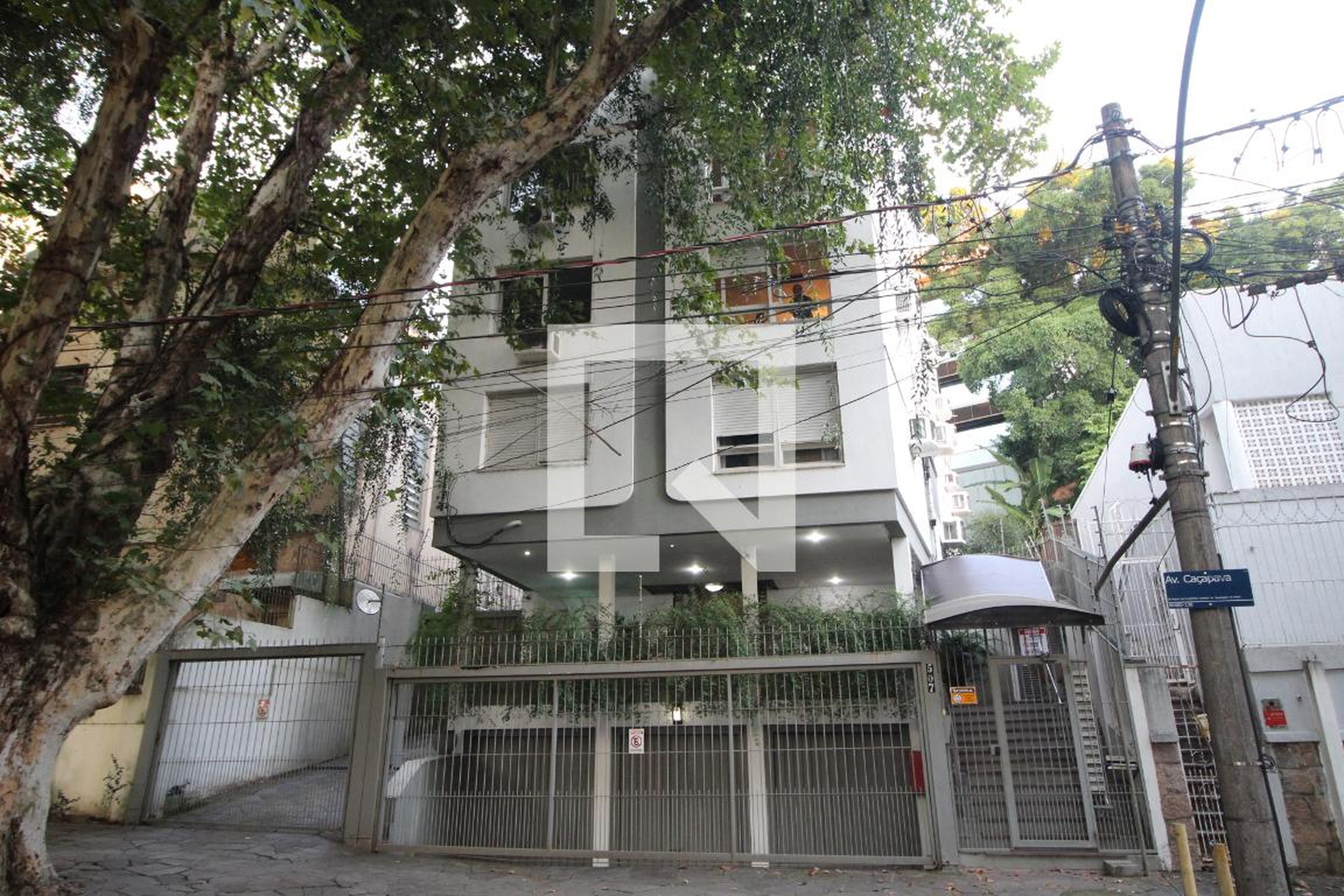 Fachada Condomínio Jardim dos Plátanos