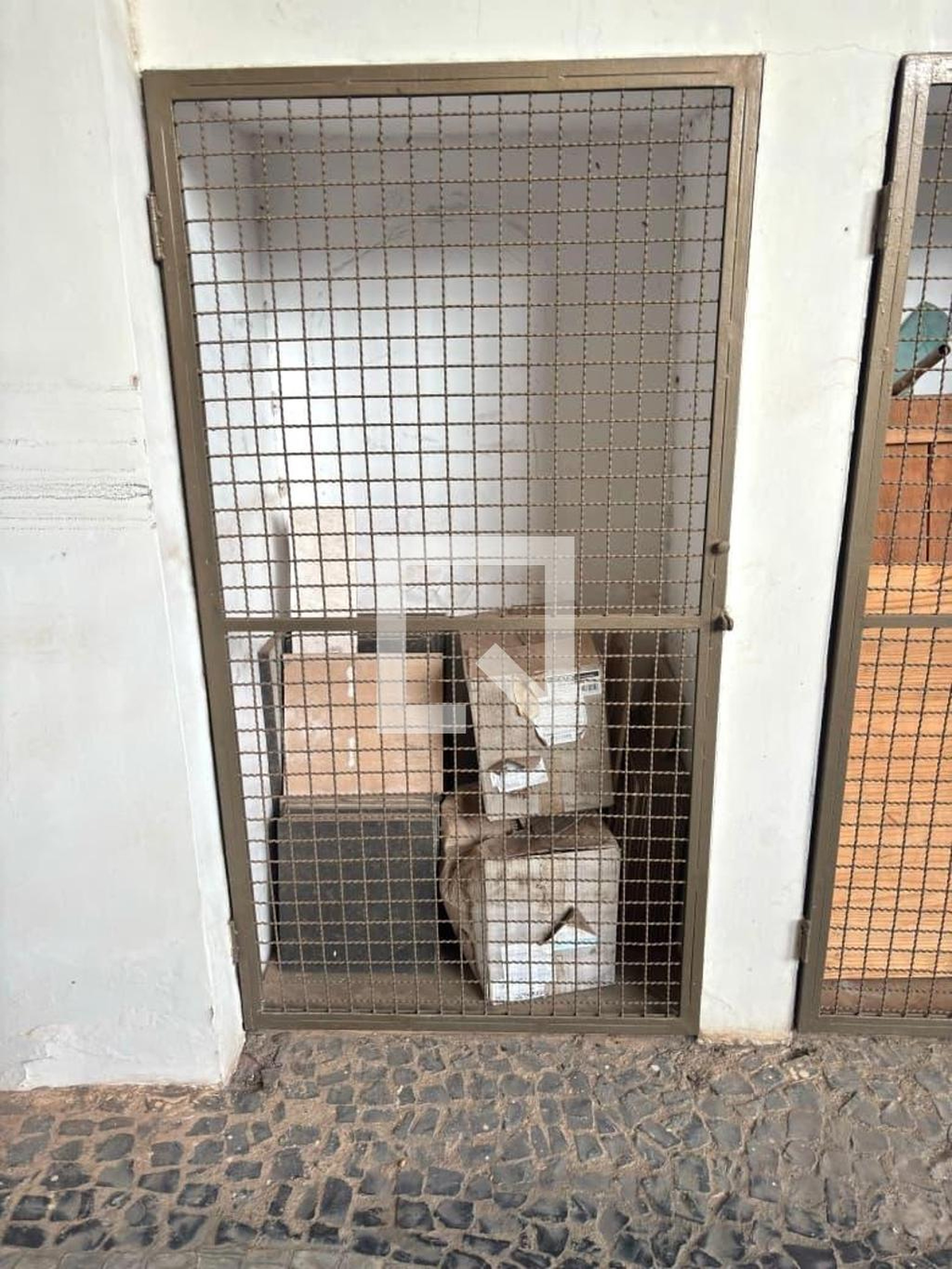 Área externa Condomínio em Rua Joanésia, 323