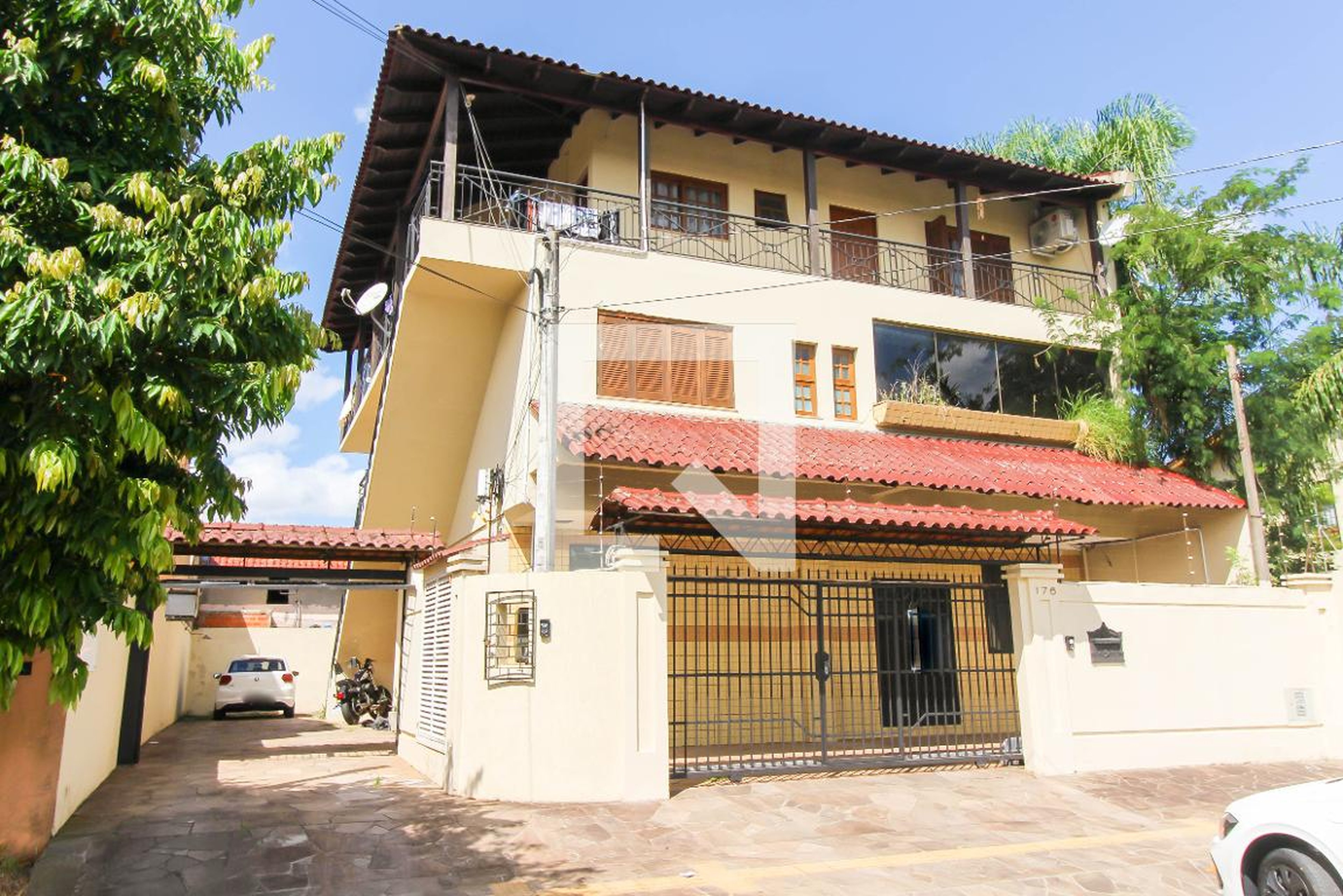 Fachada Residencial de Ville