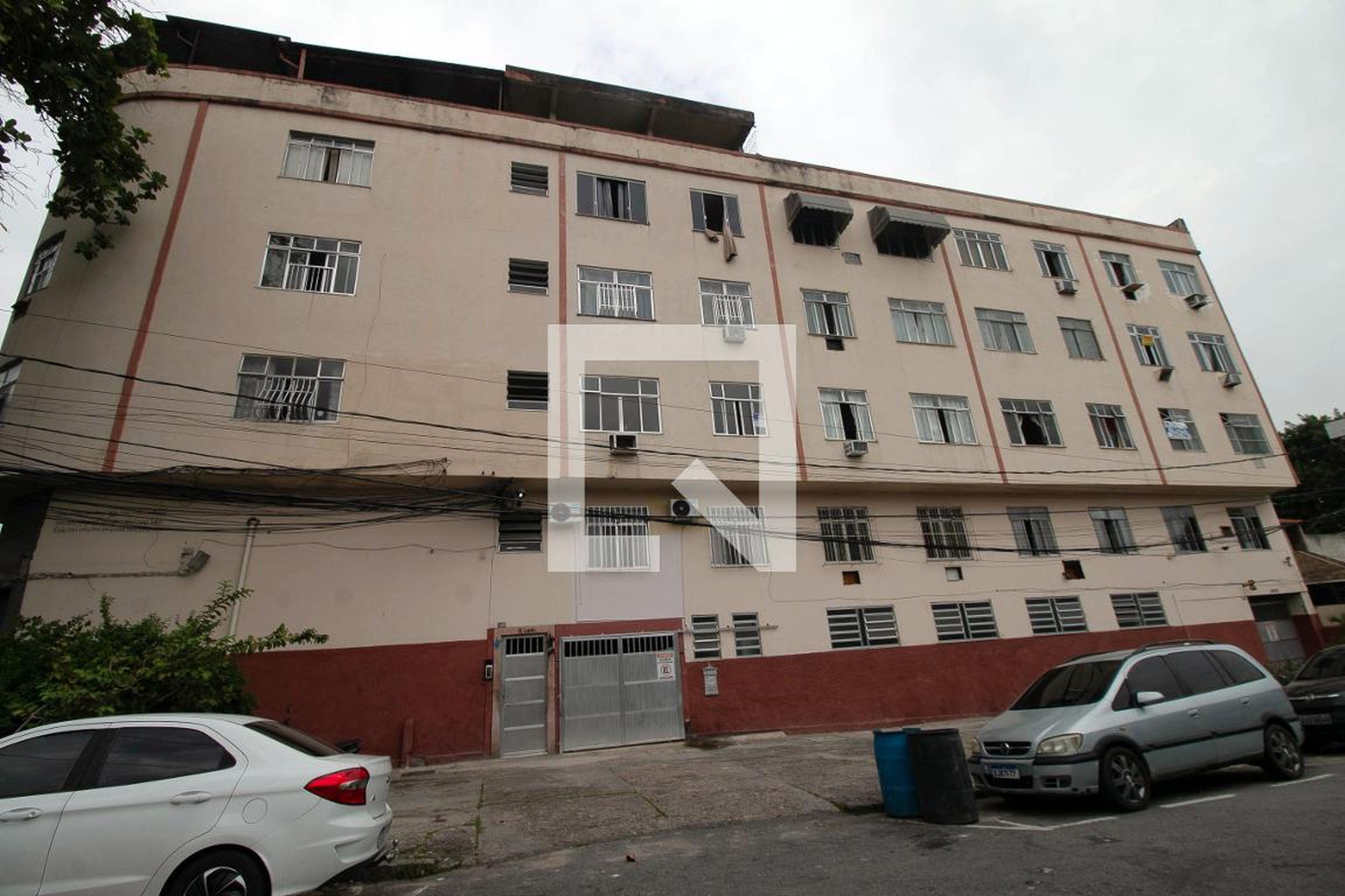 Fachada do Prédio Condomínio em Rua Juvêncio de Menezes, 240