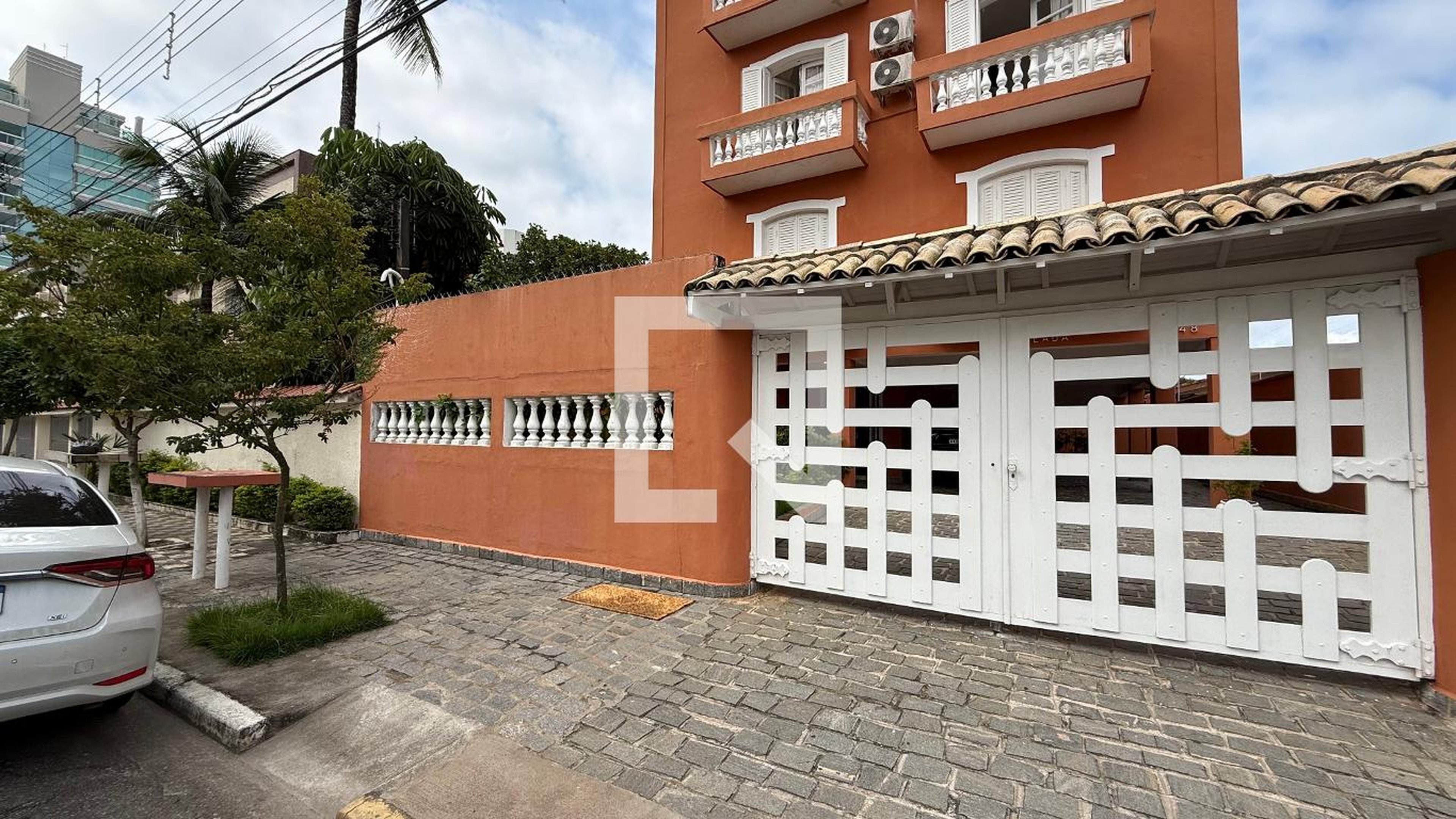 Fachada Condomínio em Rua Uruguai, 248