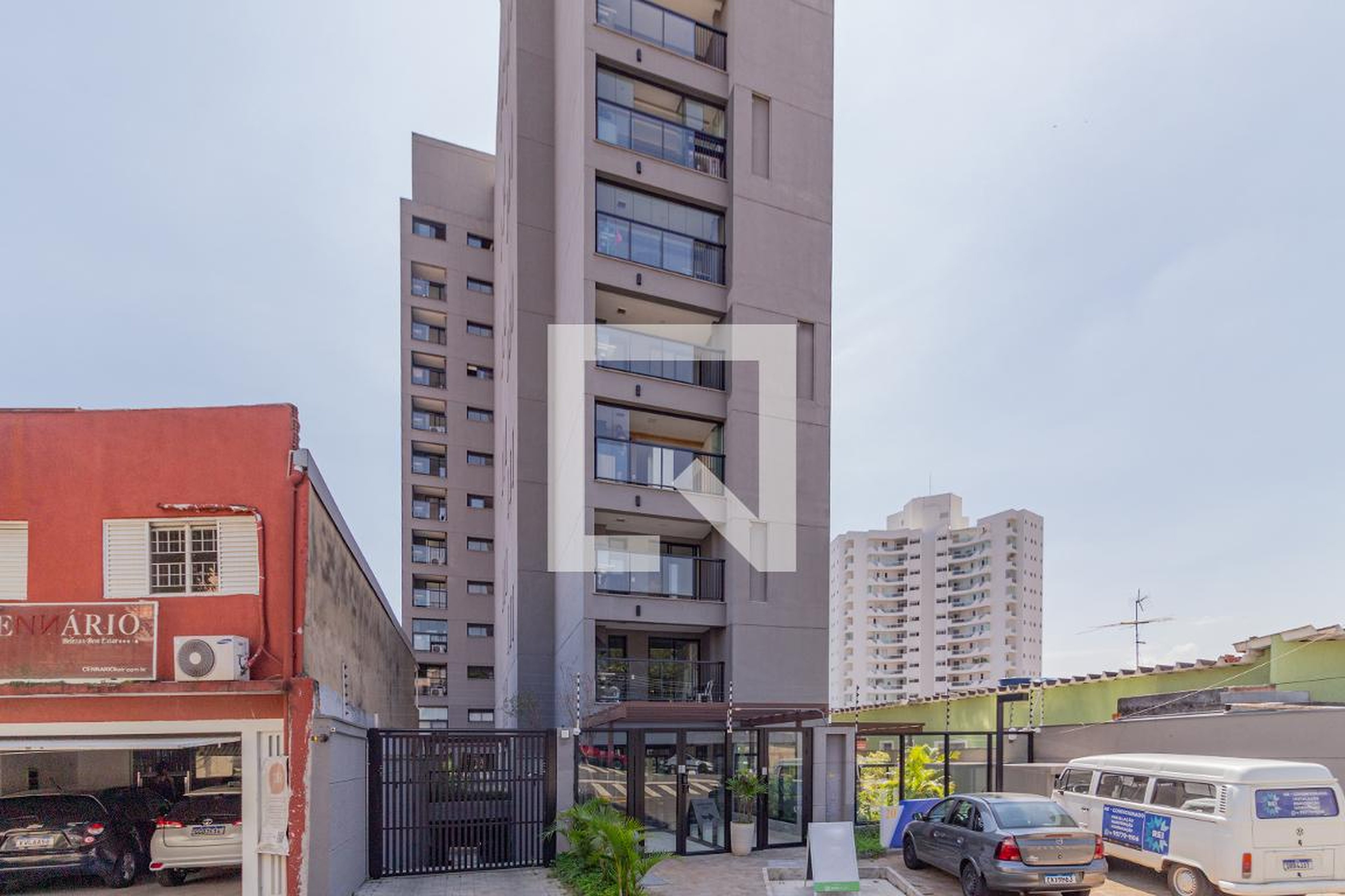 Fachada Condomínio em Travessa Guilherme de Jesus, 20