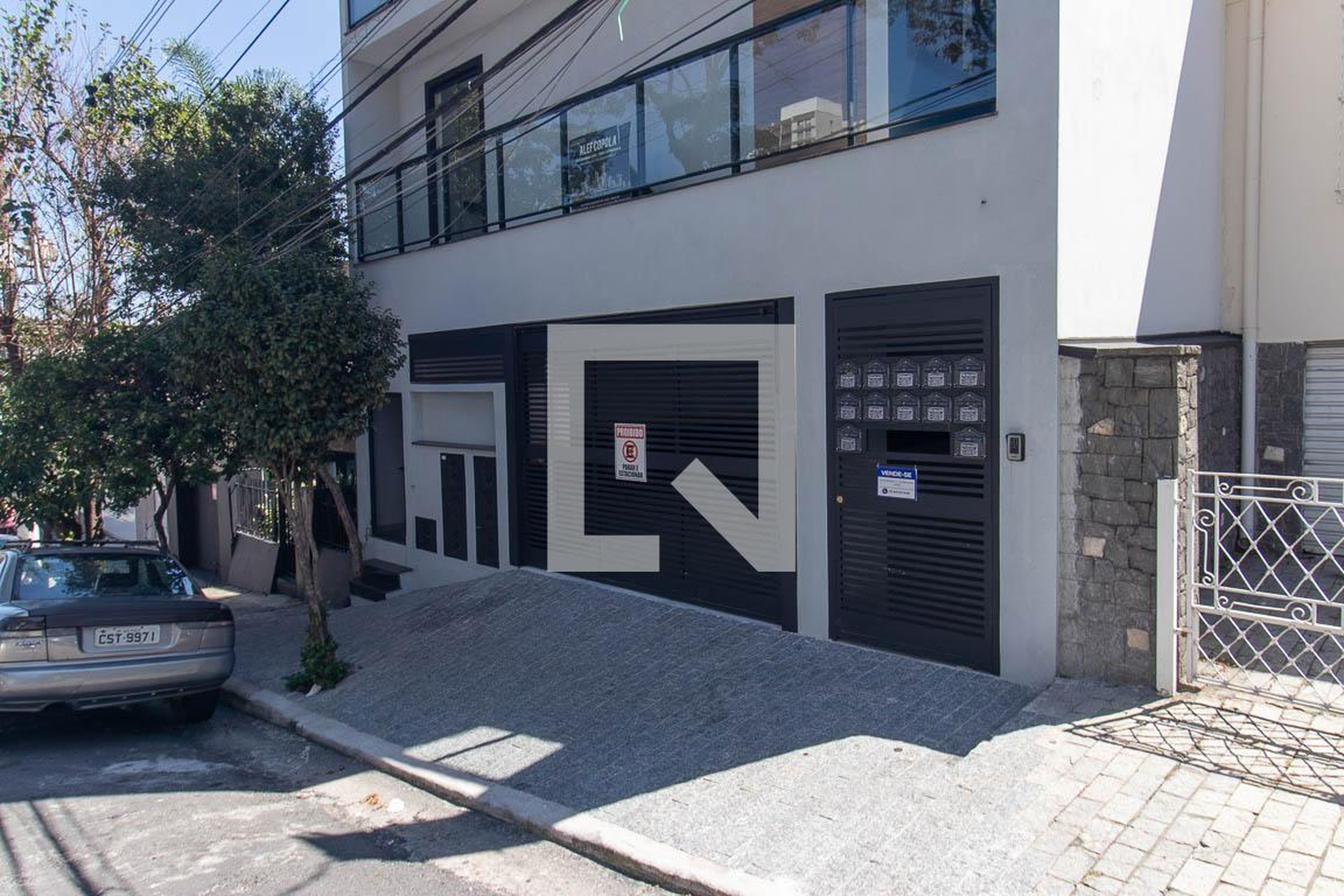 Fachada Condomínio em Rua Ida da Silva, 419