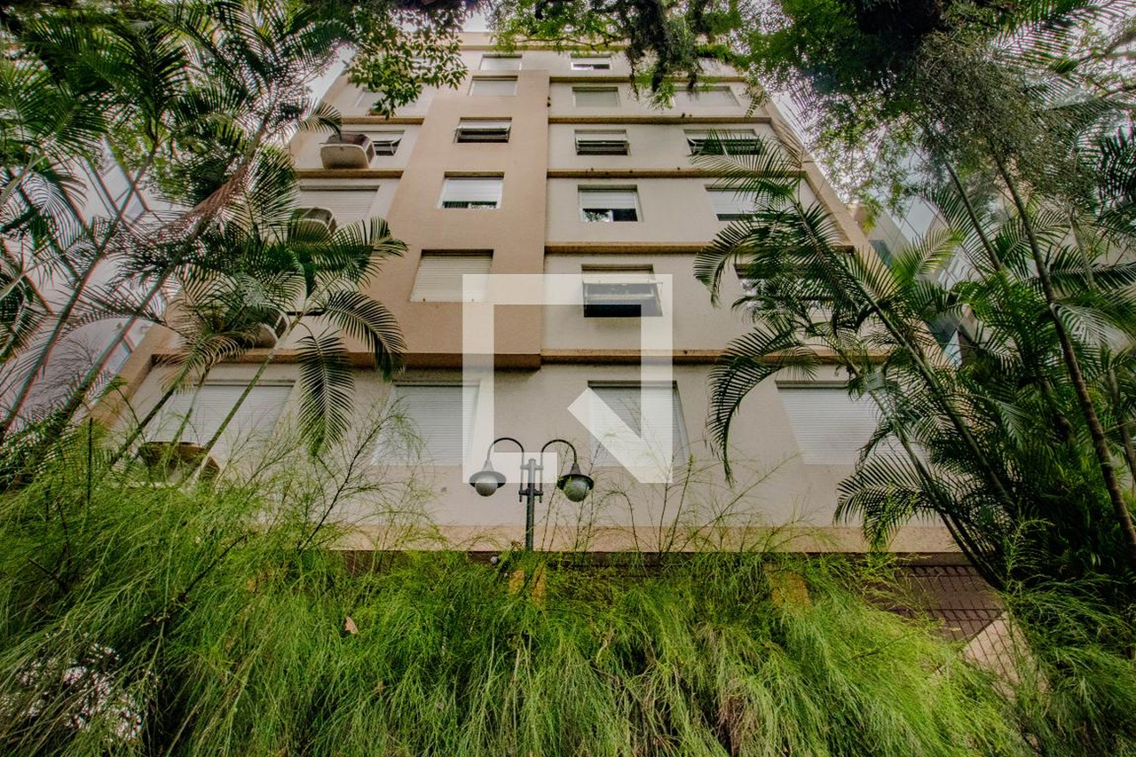 Fachada Condomínio em Rua Gonçalo de Carvalho, 255