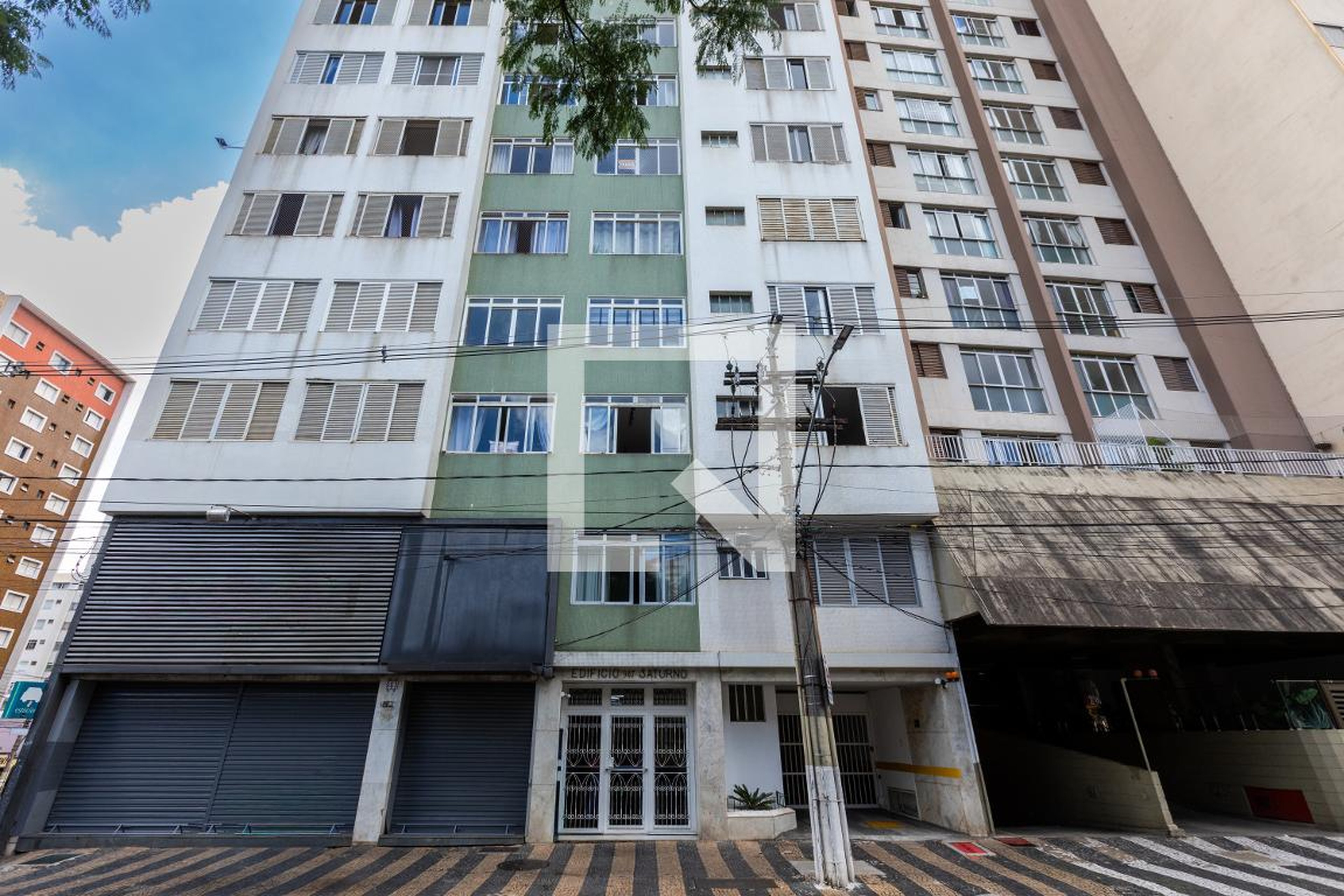 Fachada do Prédio Condomínio em Avenida Doutor Moraes Salles, 987