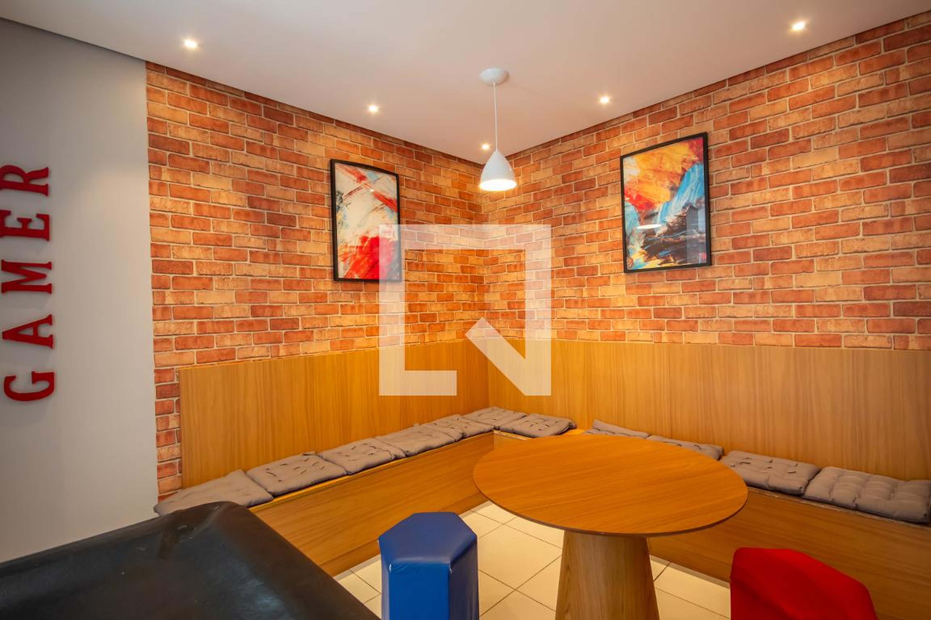 Sala de Jogos - Raro Capelinha