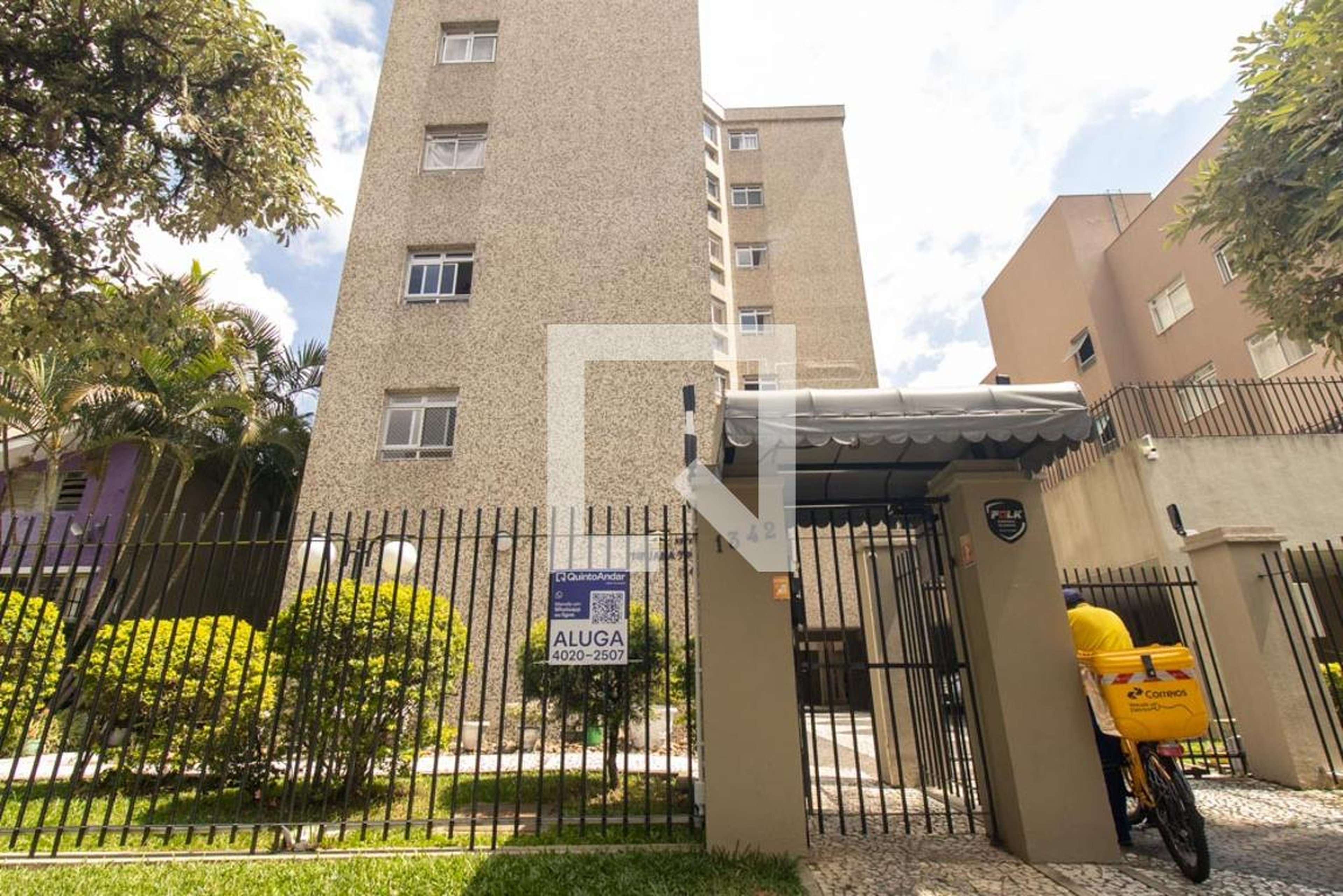 Fachada do Prédio Condomínio em Rua Professor Assis Gonçalves, 1342