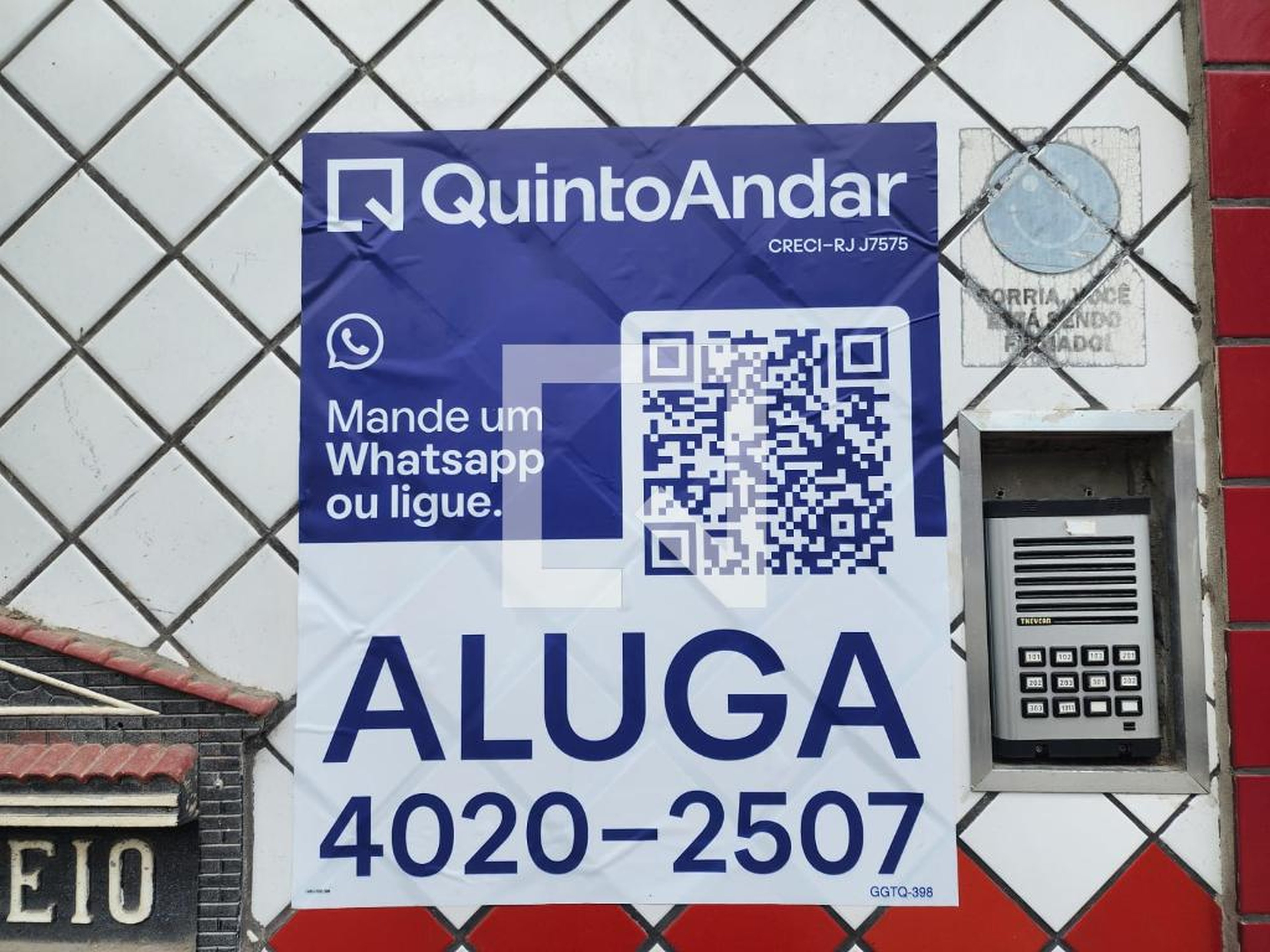 Fachada Condomínio em Rua Coronel Azevedo, 46