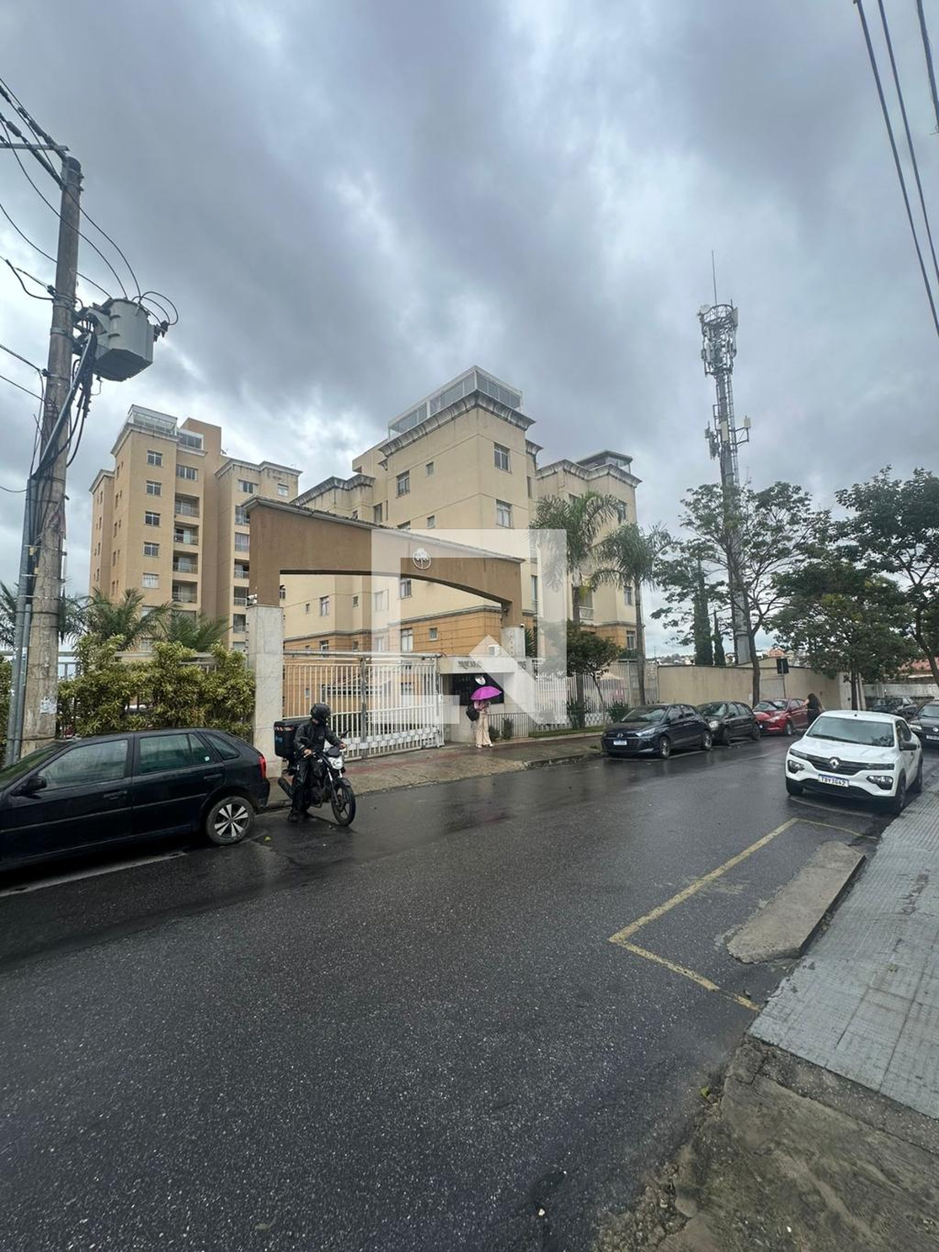 Fachada Edifício Parque dos Ipês