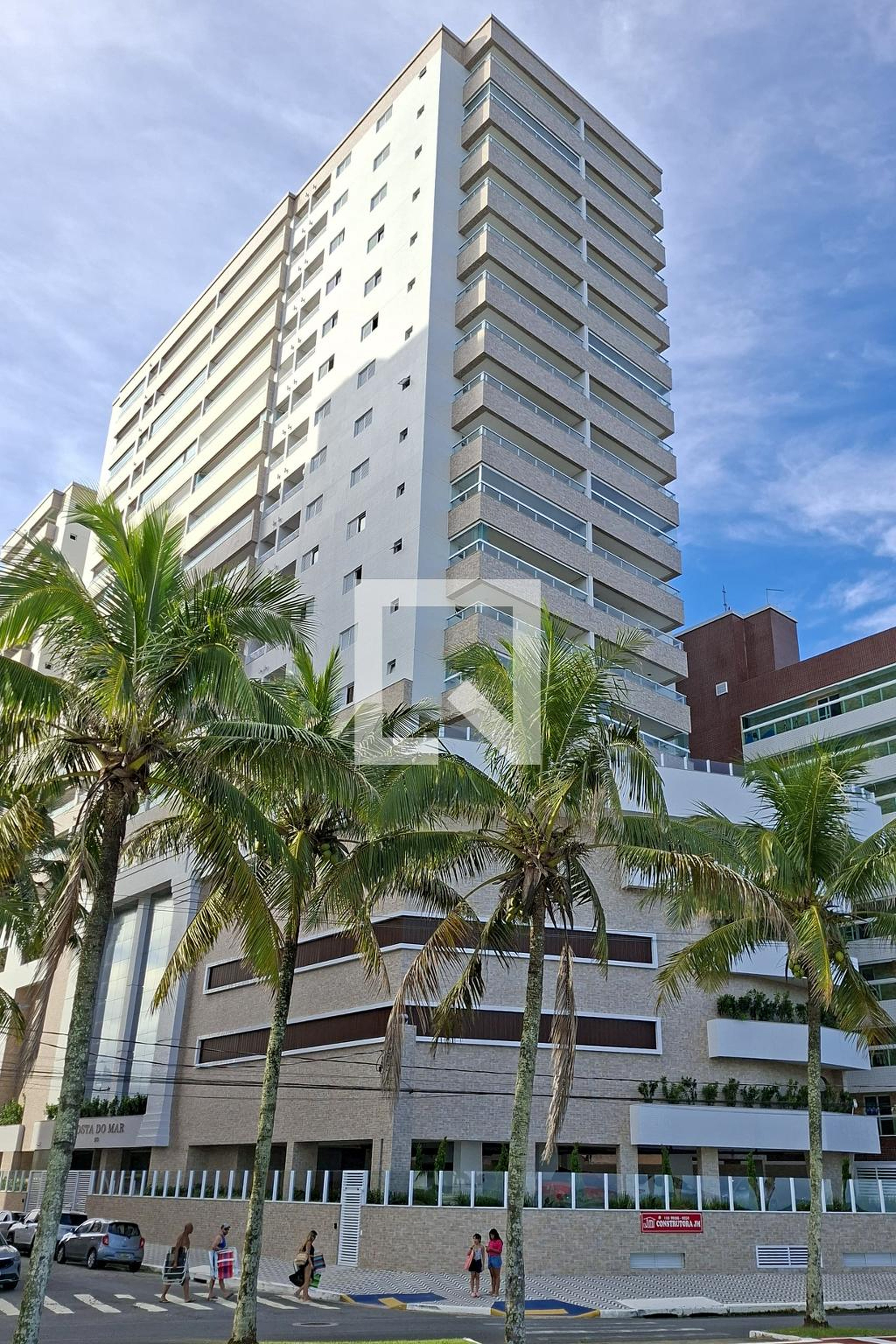 Fachada Condomínio em Rua Maria de Lourdes Simões e Simões, 30