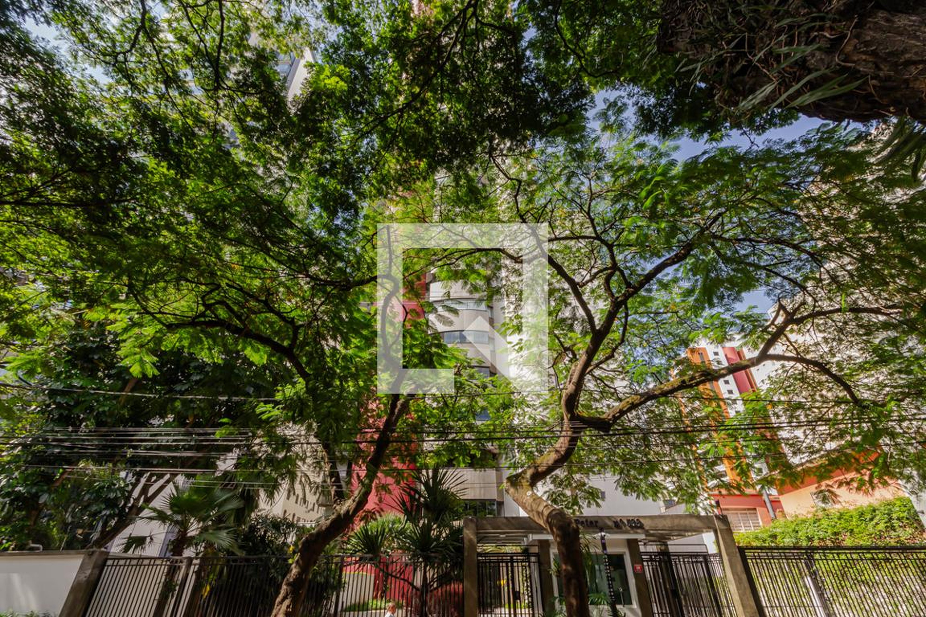 Fachada Condomínio Saint Peter