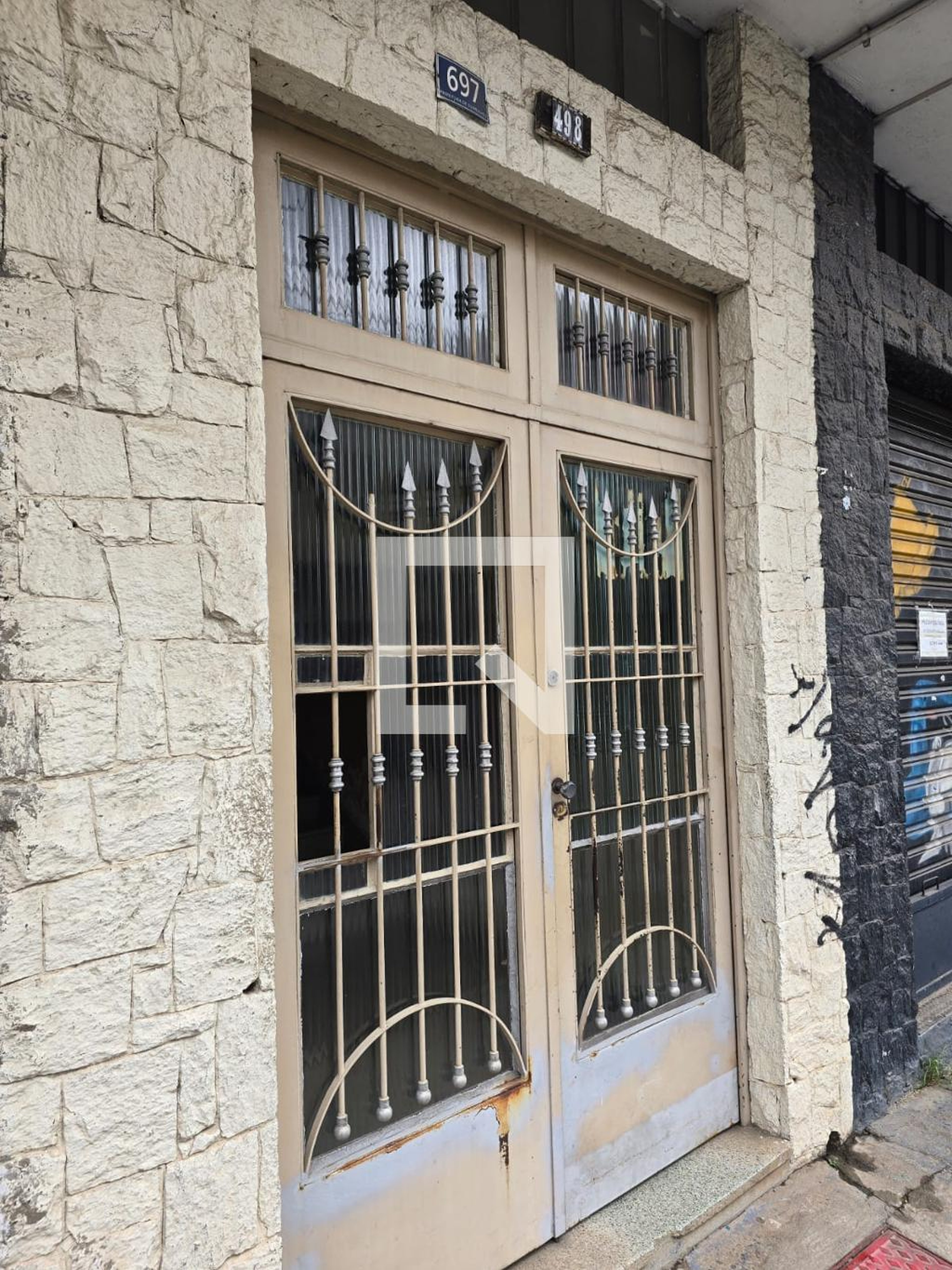 Fachada Condomínio em Rua Vicente Melro, 697