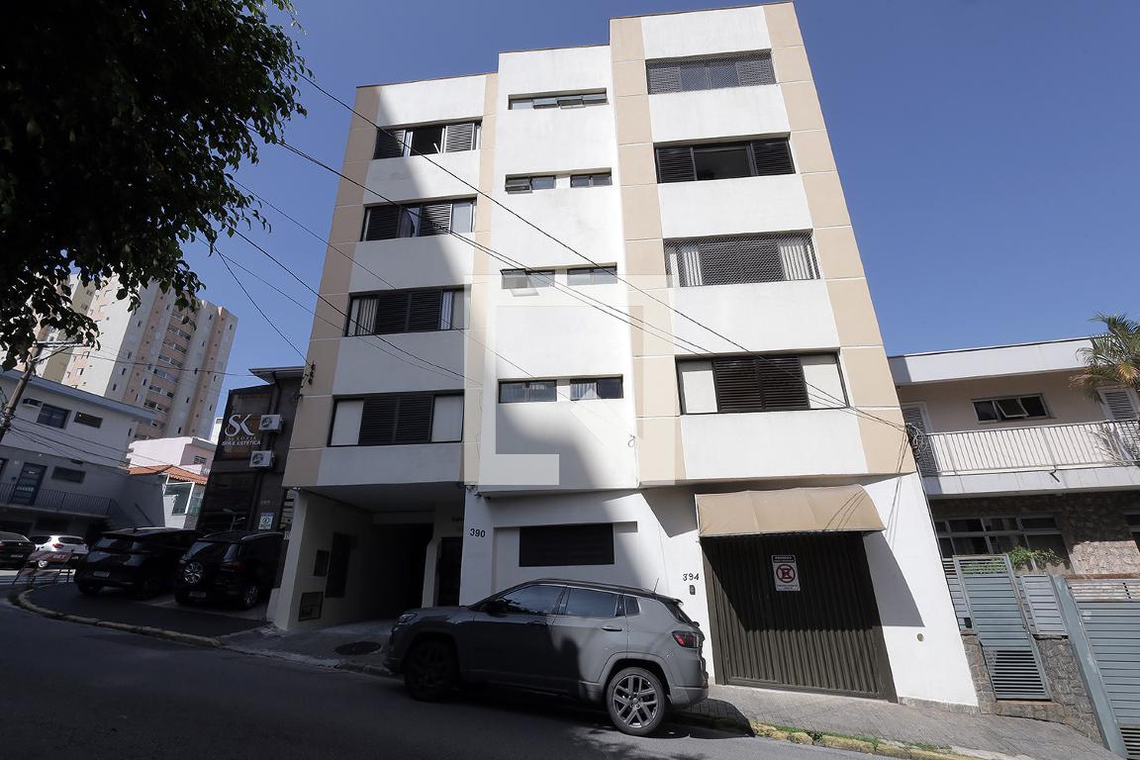 Fachada Condomínio em Rua Venezuela, 390