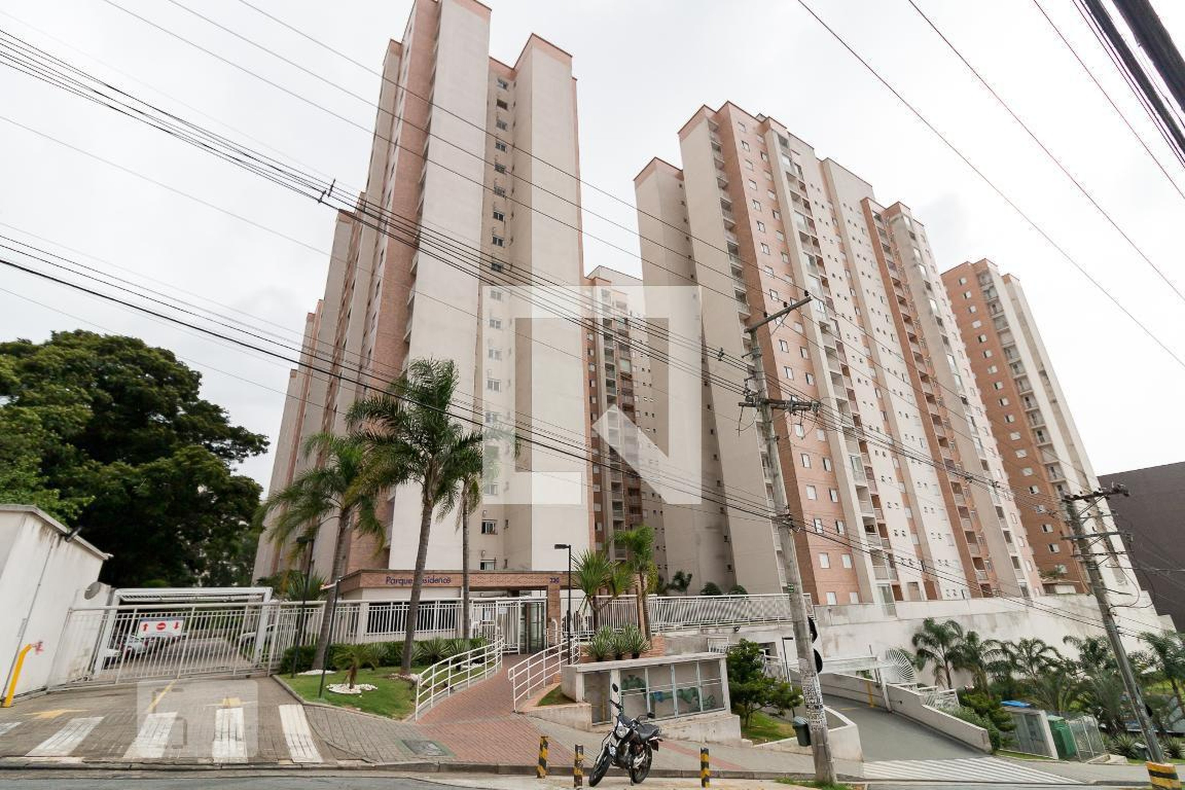 Fachada Condomínio Parque Residence