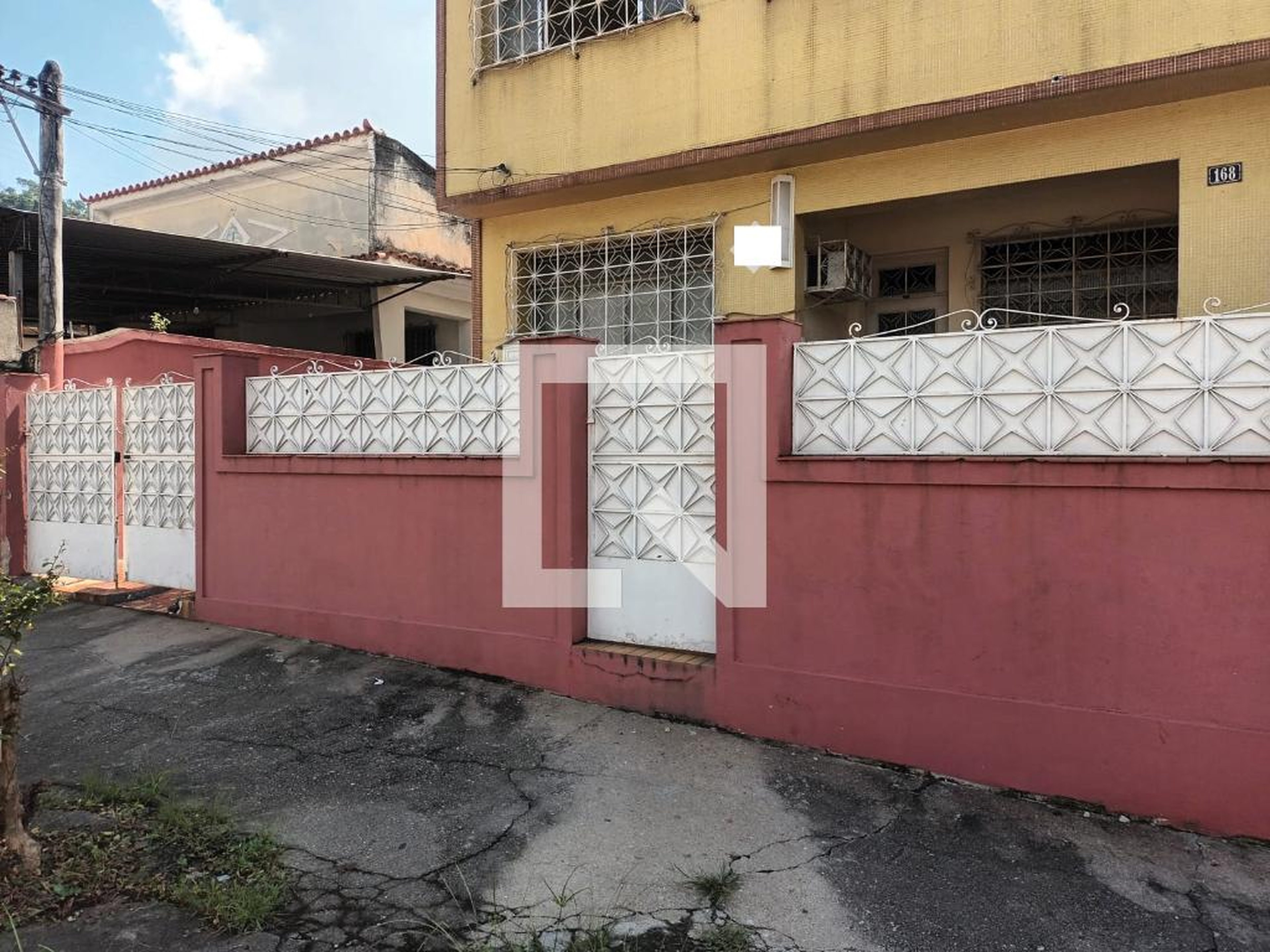 Fachada Condomínio em Rua Itirapina, 168