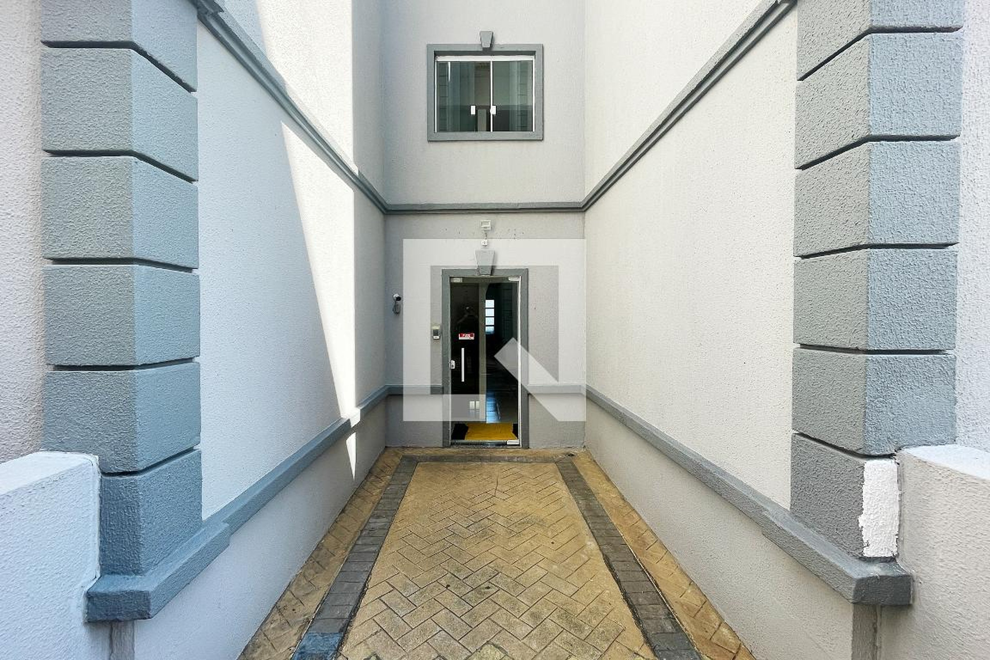 Hall de entrada Condomínio Jardim Primavera