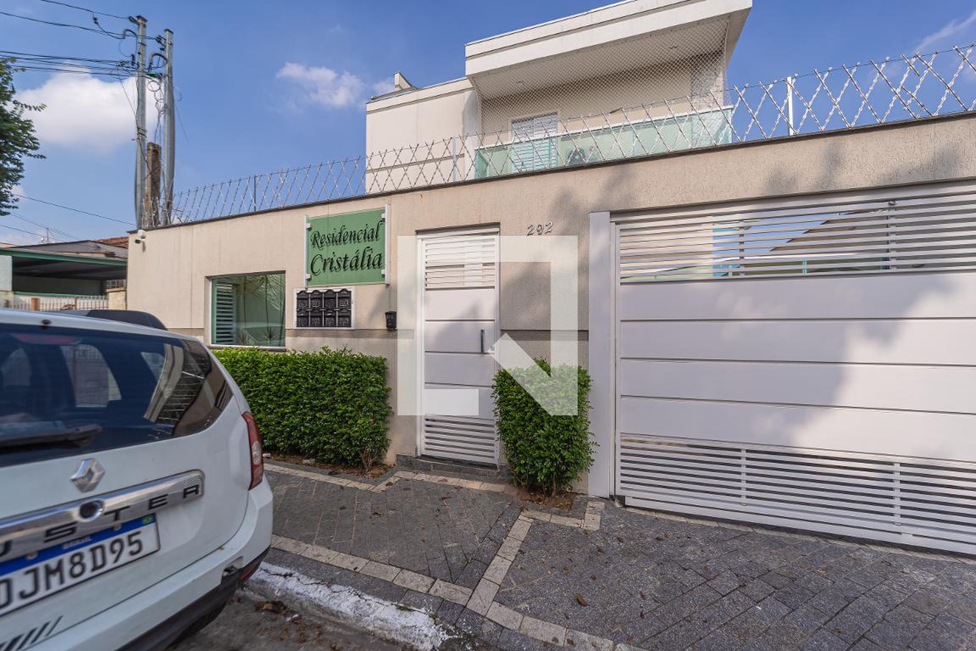 Fachada Condomínio em Rua Cristália, 292