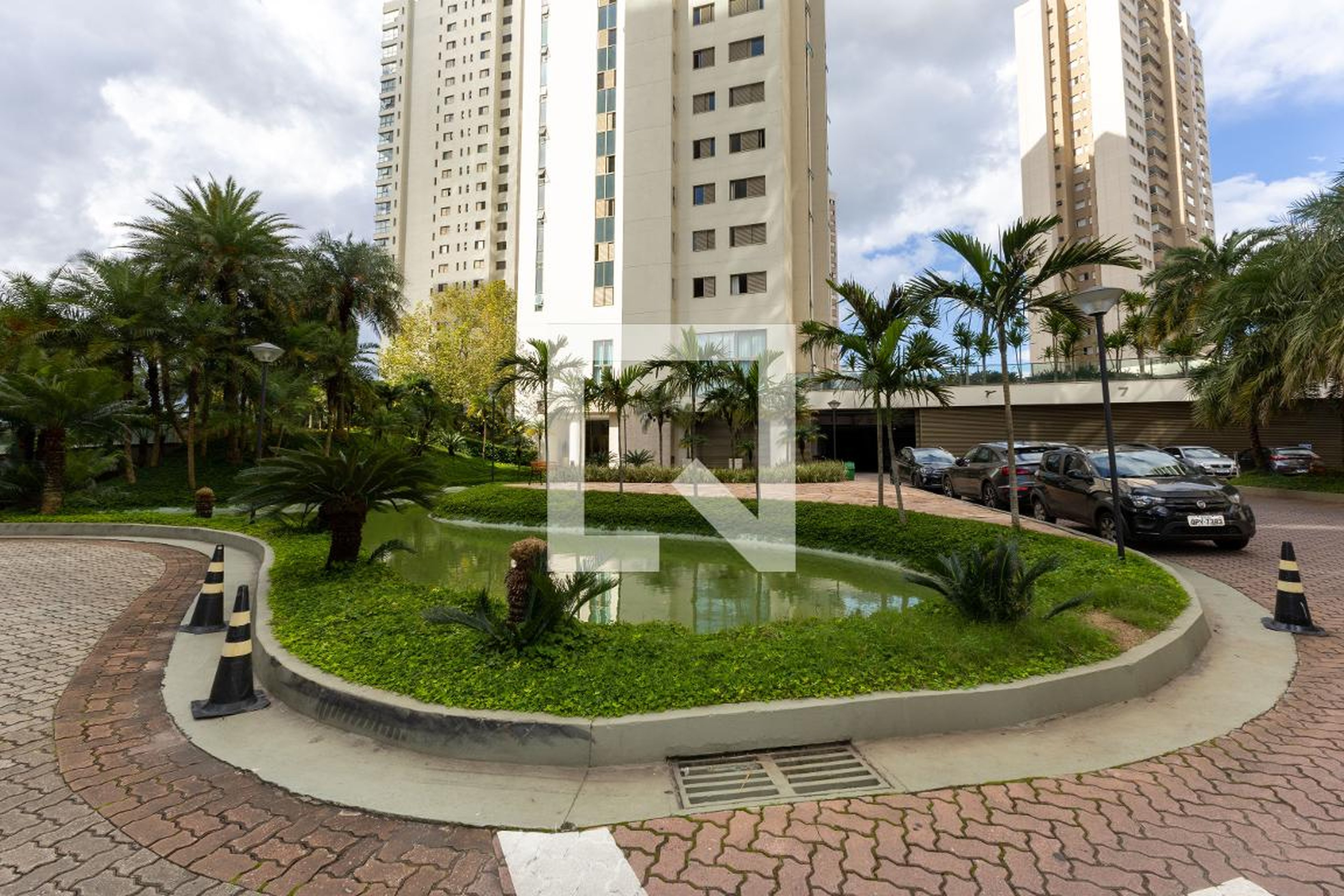 Fachada Condomínio em Rua das Estrelas, 120