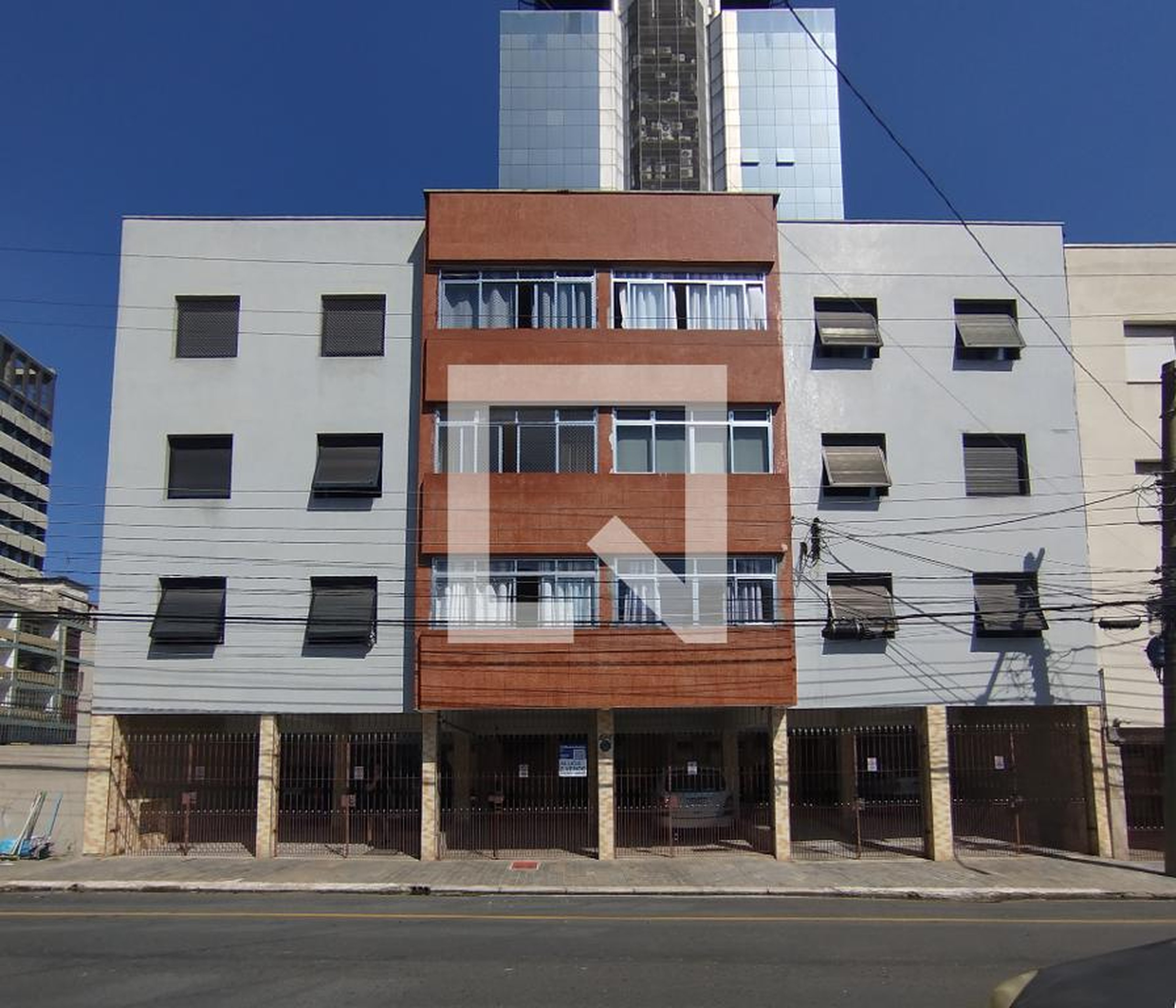 Fachada Condomínio em Rua Santa Rosa, 194